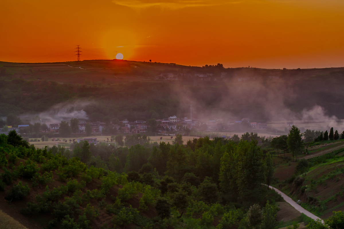 Nikon D3100 + Nikon AF-S Nikkor 50mm F1.4G sample photo. 乡村的黄昏 dusk in the country photography