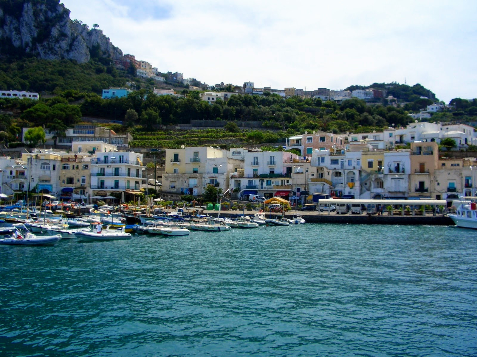 CASIO EX-Z57 sample photo. Capri photography