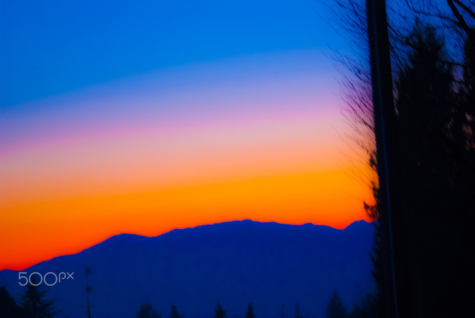 Sony Alpha DSLR-A330 + Sigma 70-300mm F4-5.6 DL Macro sample photo. A beautiful sky photography