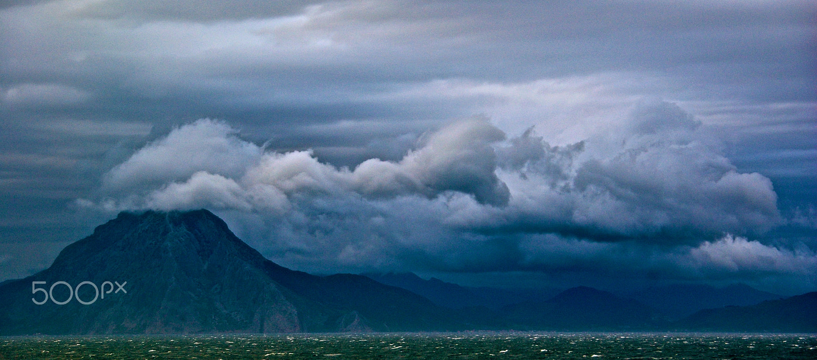 Pentax K10D sample photo. The thunderstorm photography