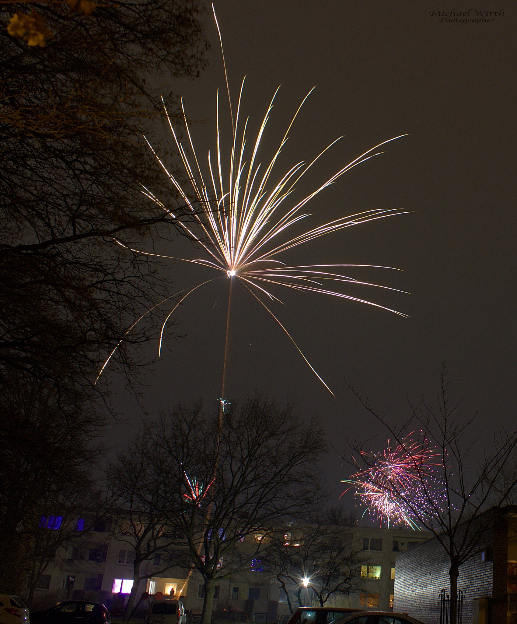 Canon EF-S 18-55mm F3.5-5.6 IS sample photo. Feuerwerk photography