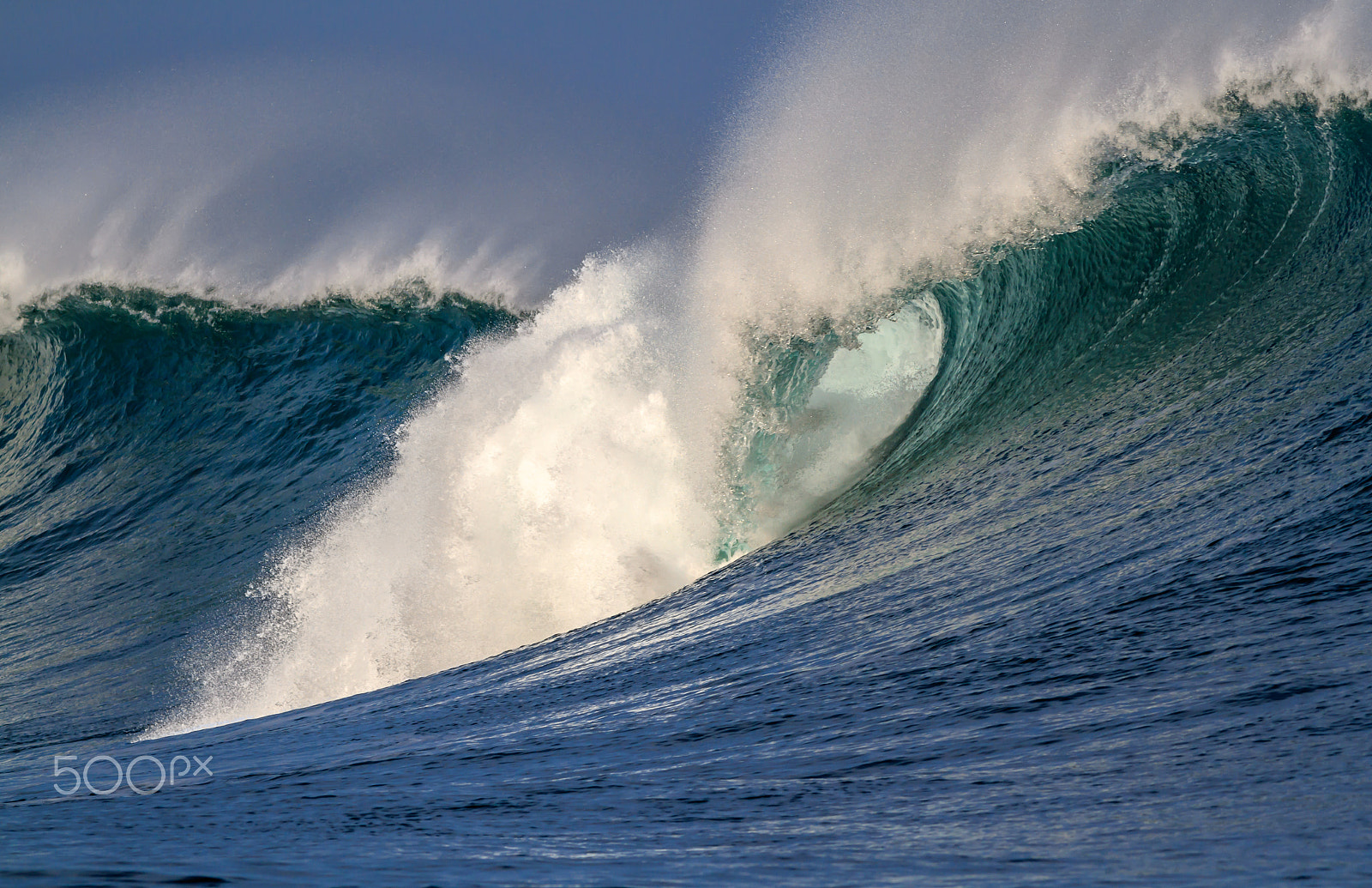 Canon EOS 7D + Canon EF 300mm F4L IS USM sample photo. Breaking wave up close photography