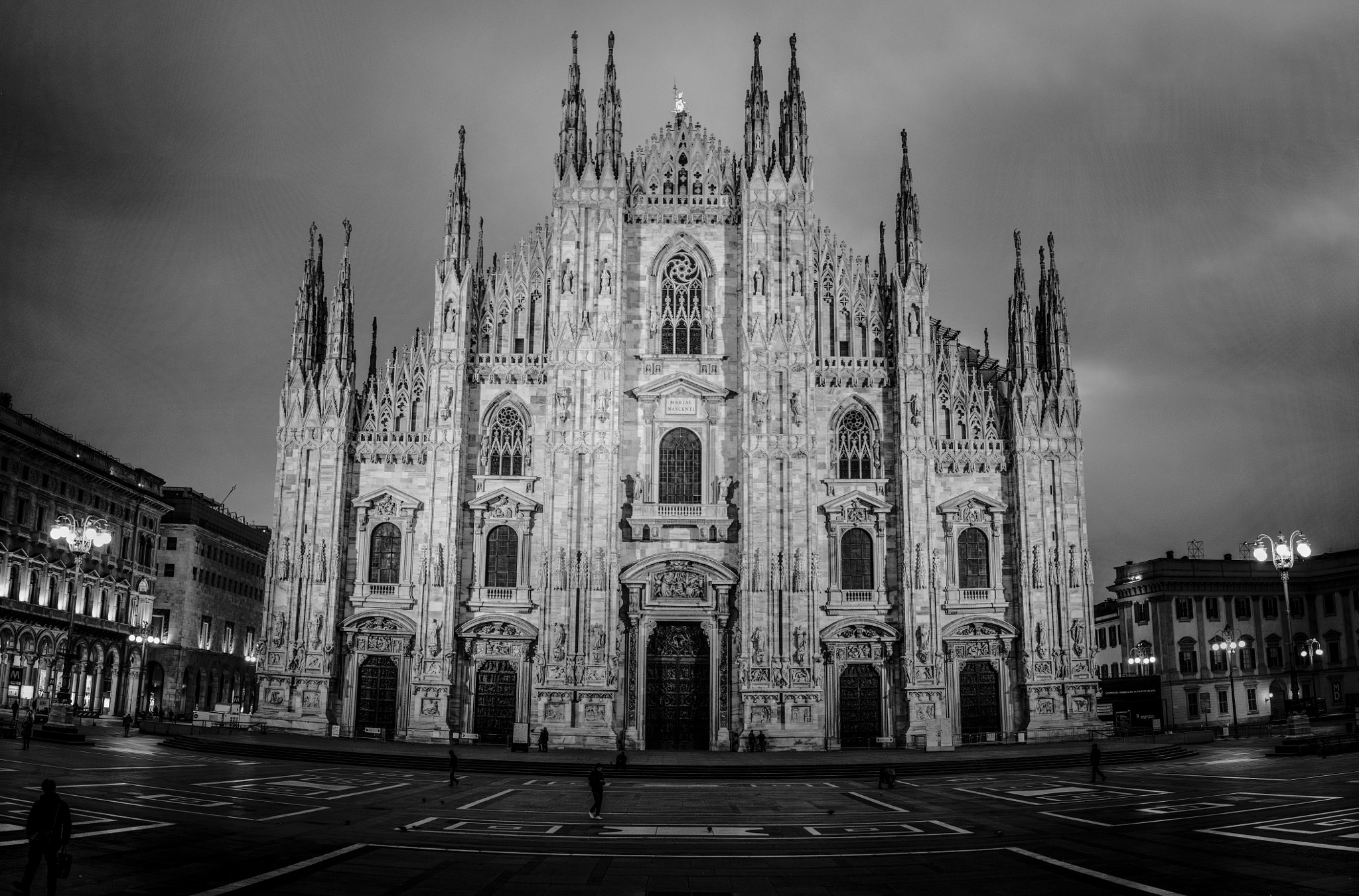 Sigma 105mm F2.8 EX DG OS HSM sample photo. Duomo de milano photography