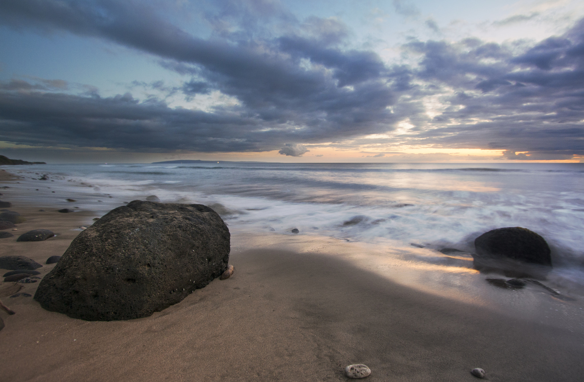 Canon EOS 1000D (EOS Digital Rebel XS / EOS Kiss F) sample photo. Leaving paradise photography