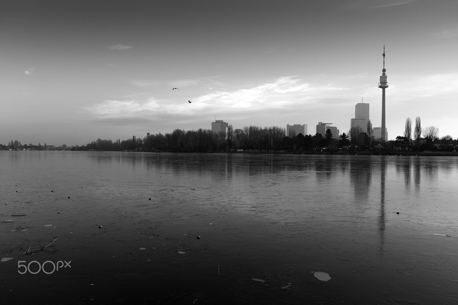 Sigma 10-20mm F3.5 EX DC HSM sample photo. Donauturm photography