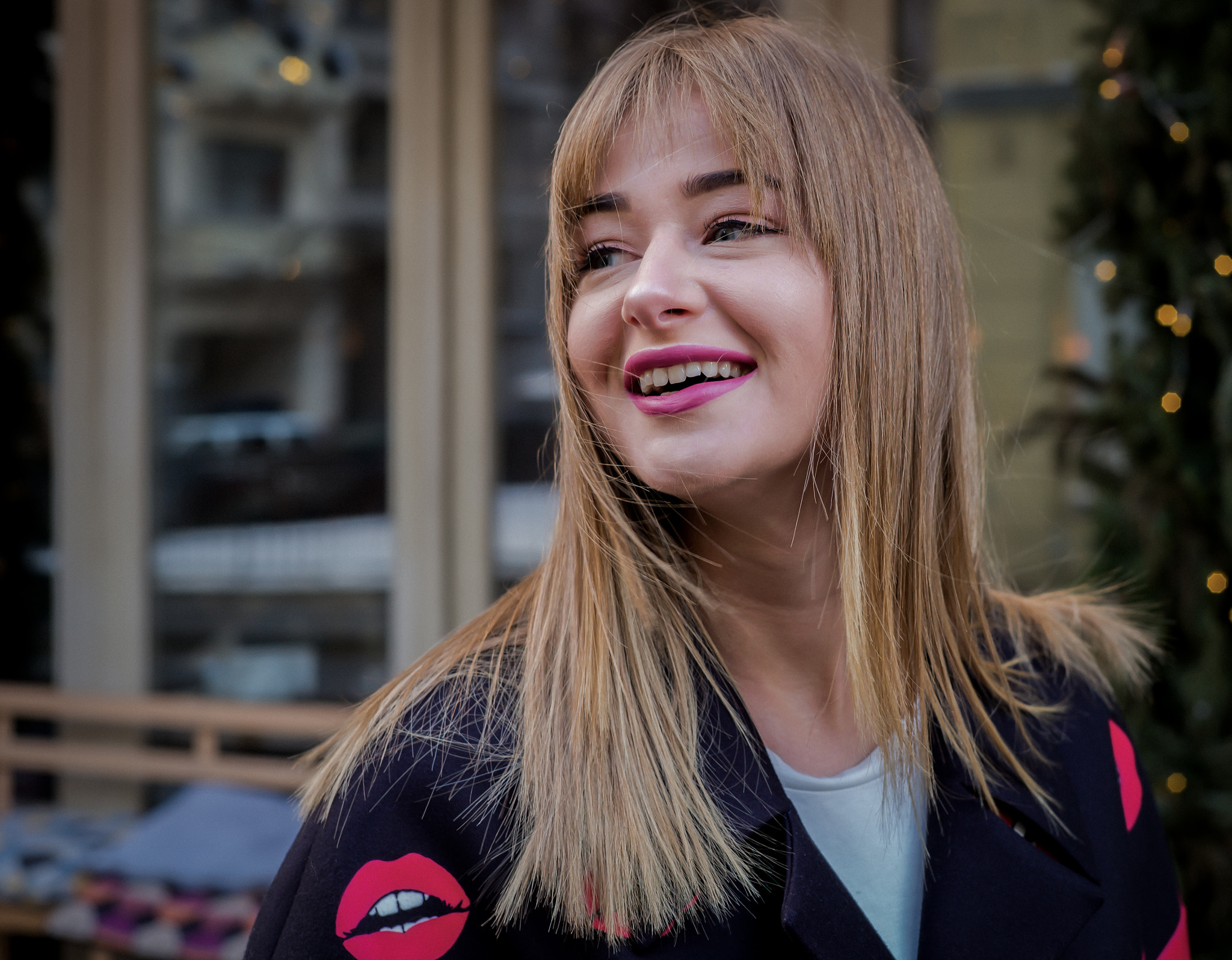 Summicron-M 1:2/50 sample photo. Two smiles photography