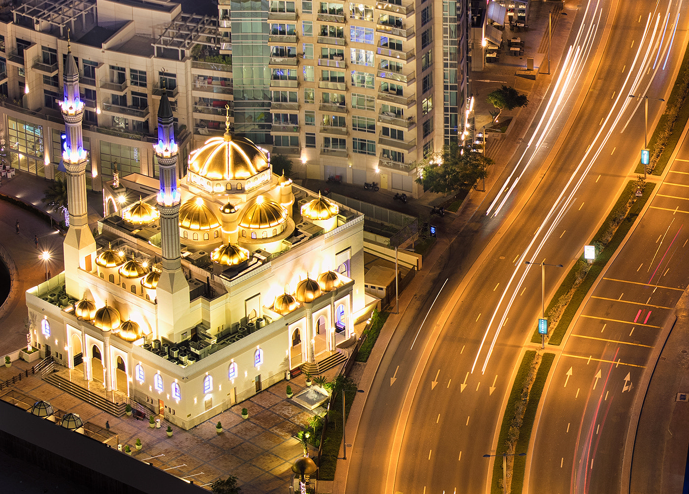 Canon EF 75-300mm f/4-5.6 USM sample photo. The mosque at dubai marina photography