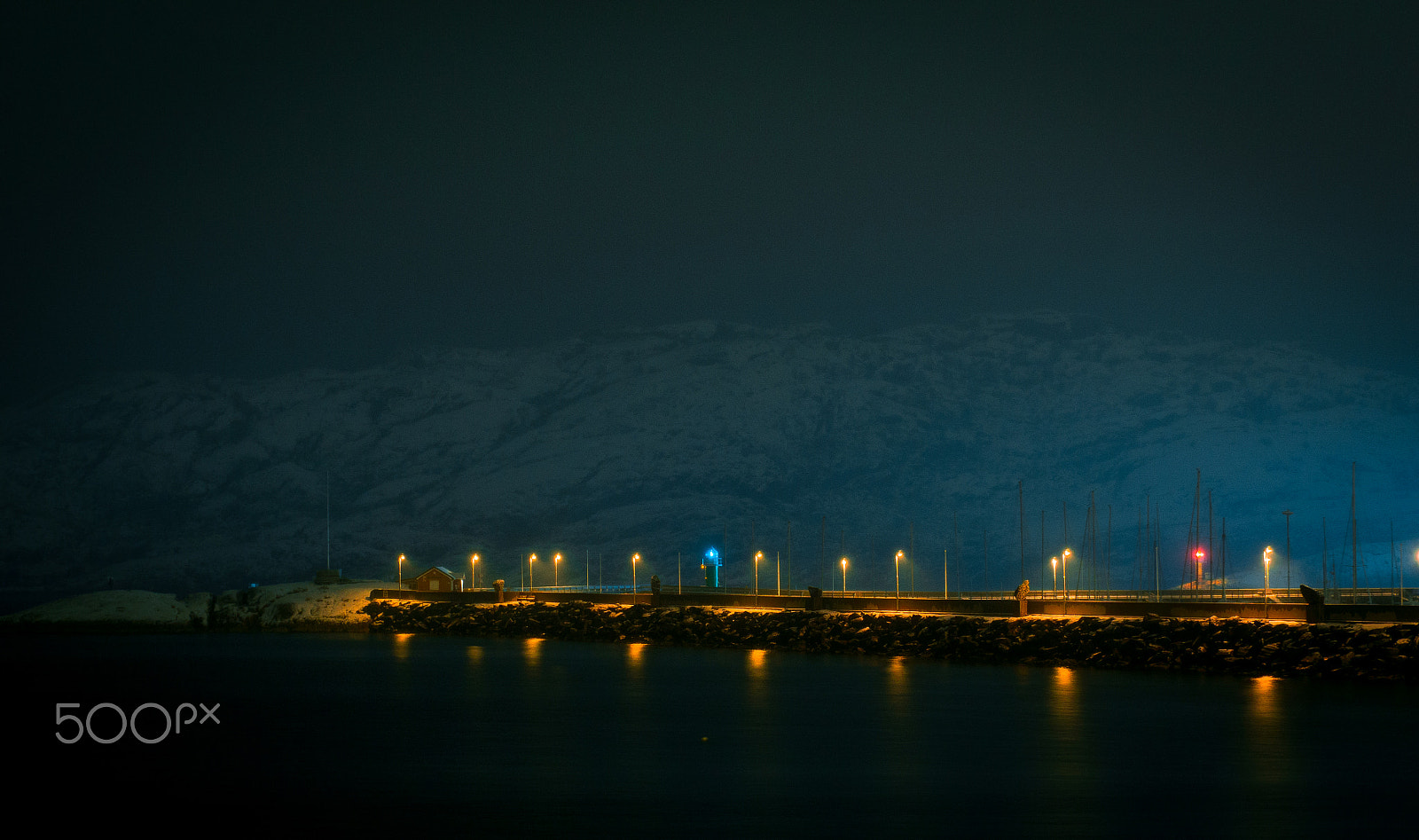 Olympus OM-D E-M10 sample photo. Night glow photography