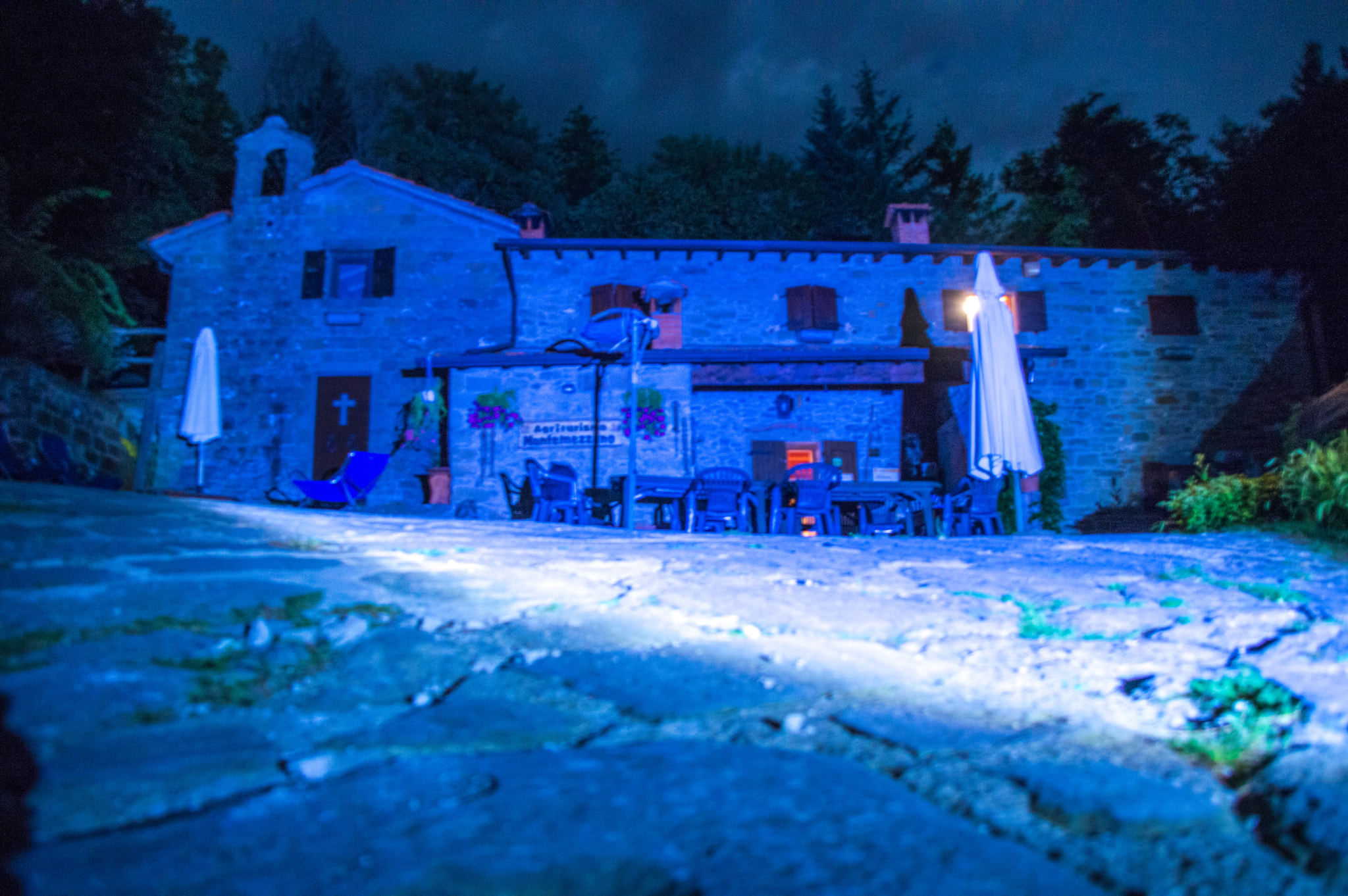Sigma 28-300mm F3.5-6.3 DG Macro sample photo. Montemezzano by night photography