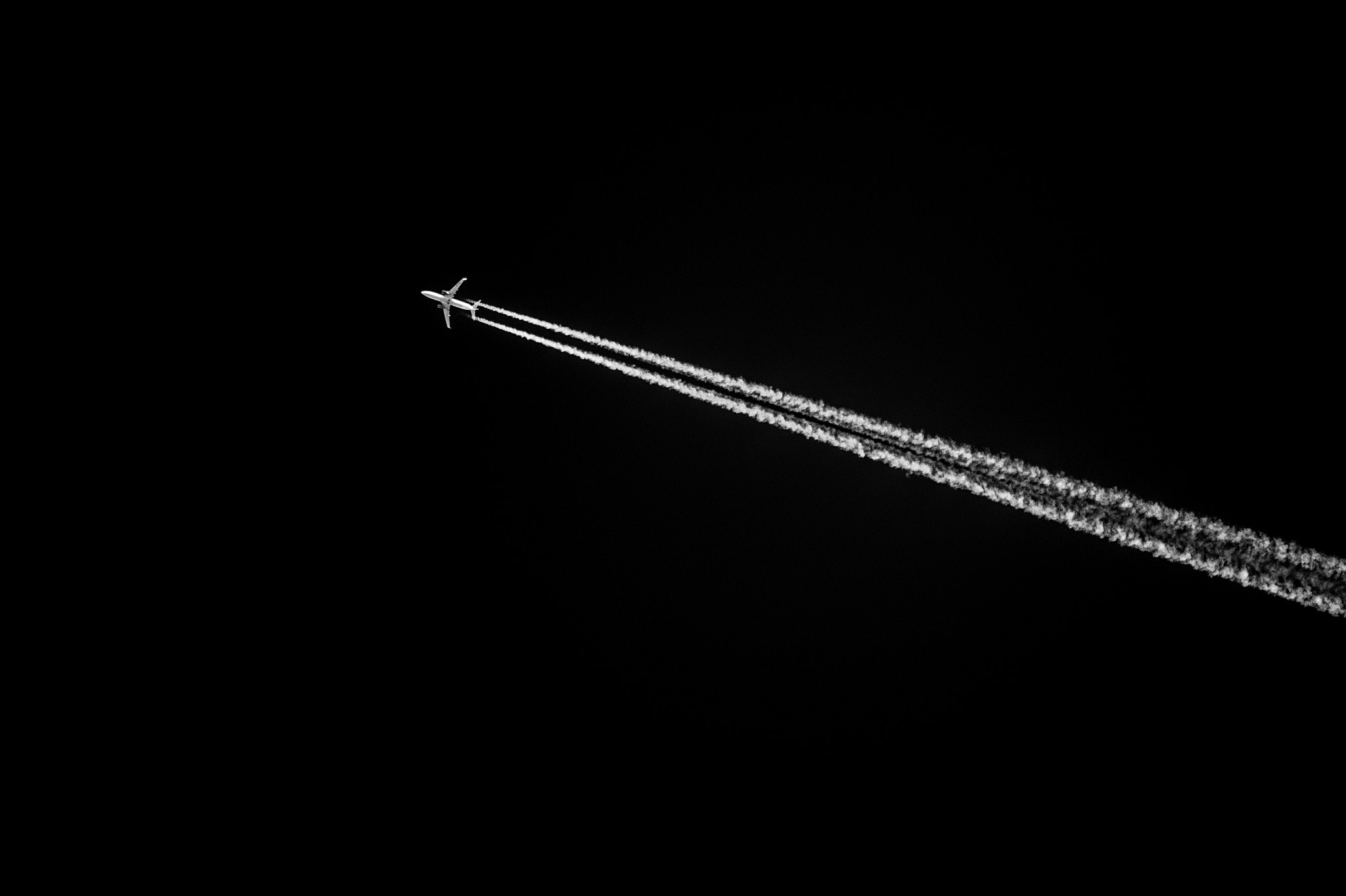 AF Nikkor 70-210mm f/4-5.6 sample photo. Minimal photography