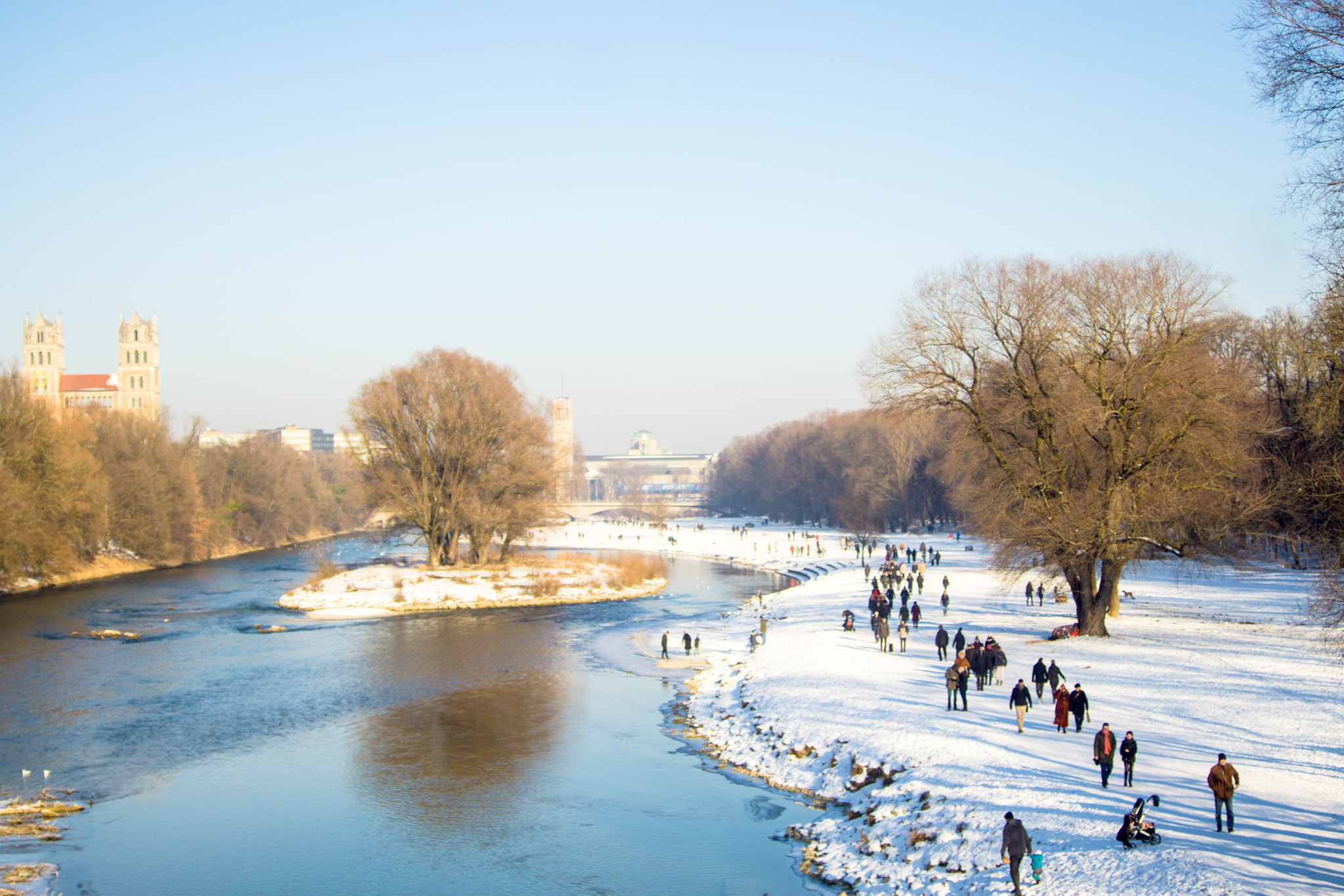 Minolta AF 35-105mm F3.5-4.5 sample photo. Blick von der wittelsbacher brücke photography