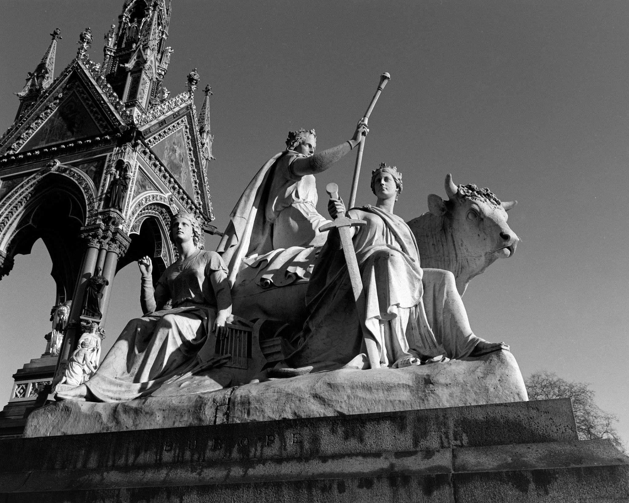 Sony a7R + Sony FE 90mm F2.8 Macro G OSS sample photo. Europe allegorical sculpture photography