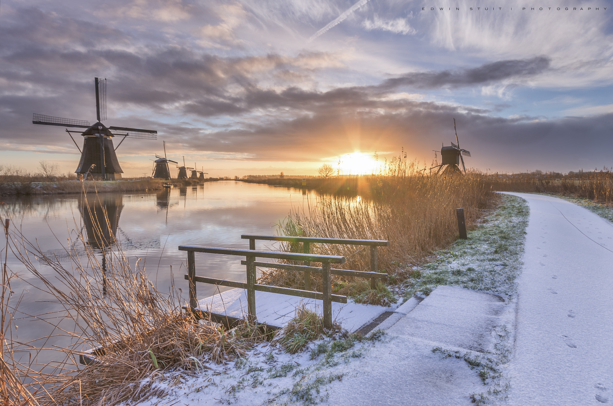 Pentax K-5 IIs + Sigma AF 10-20mm F4-5.6 EX DC sample photo. Snowy kinderdijk photography