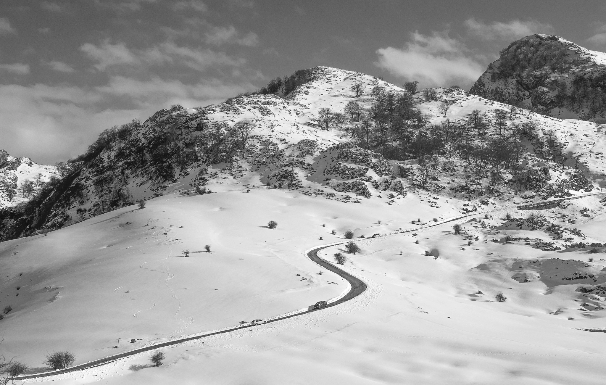 Olympus OM-D E-M1 sample photo. 'on road to picos' photography