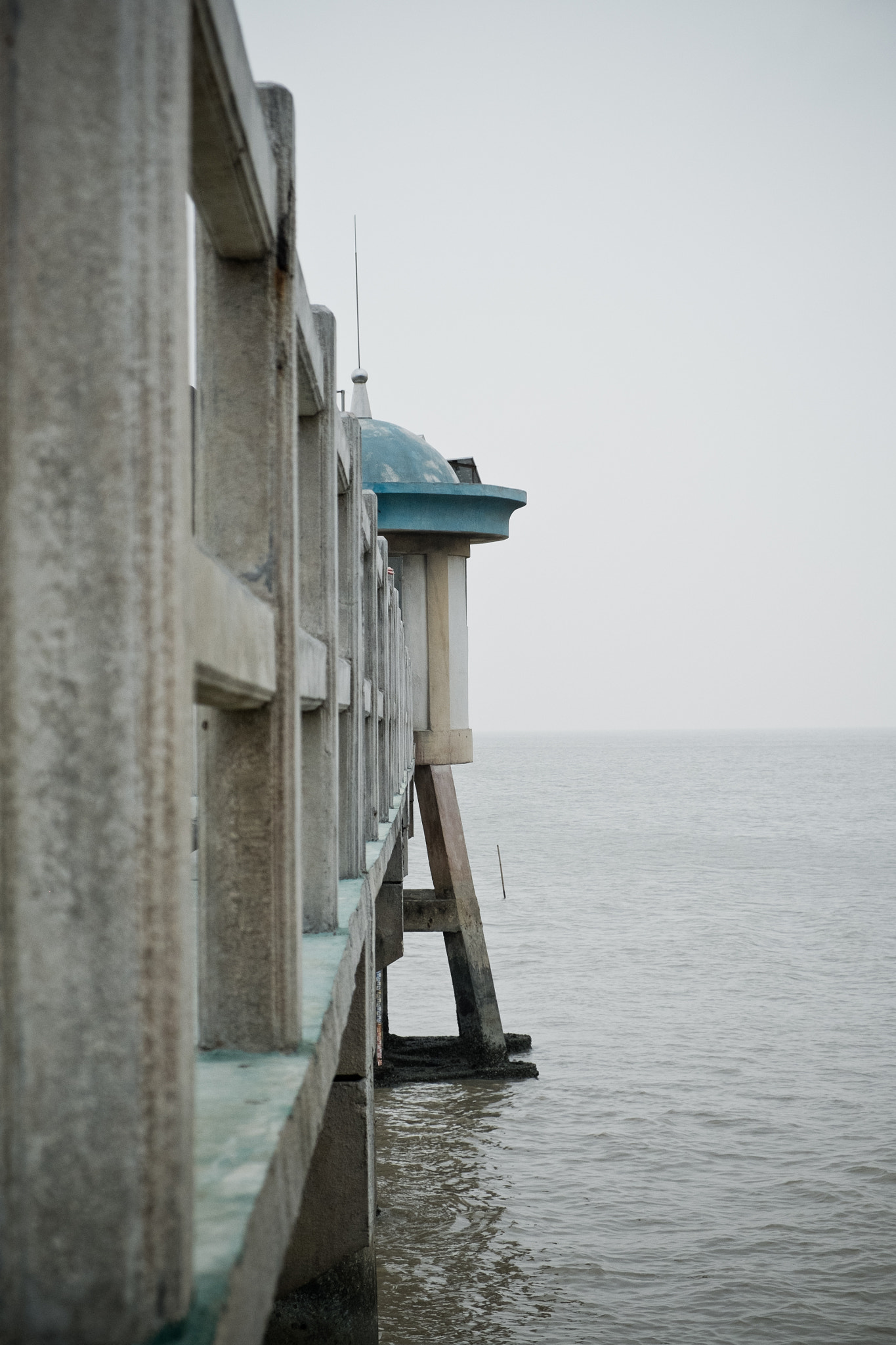Fujifilm X-M1 + Fujifilm XF 18-55mm F2.8-4 R LM OIS sample photo. Half photography