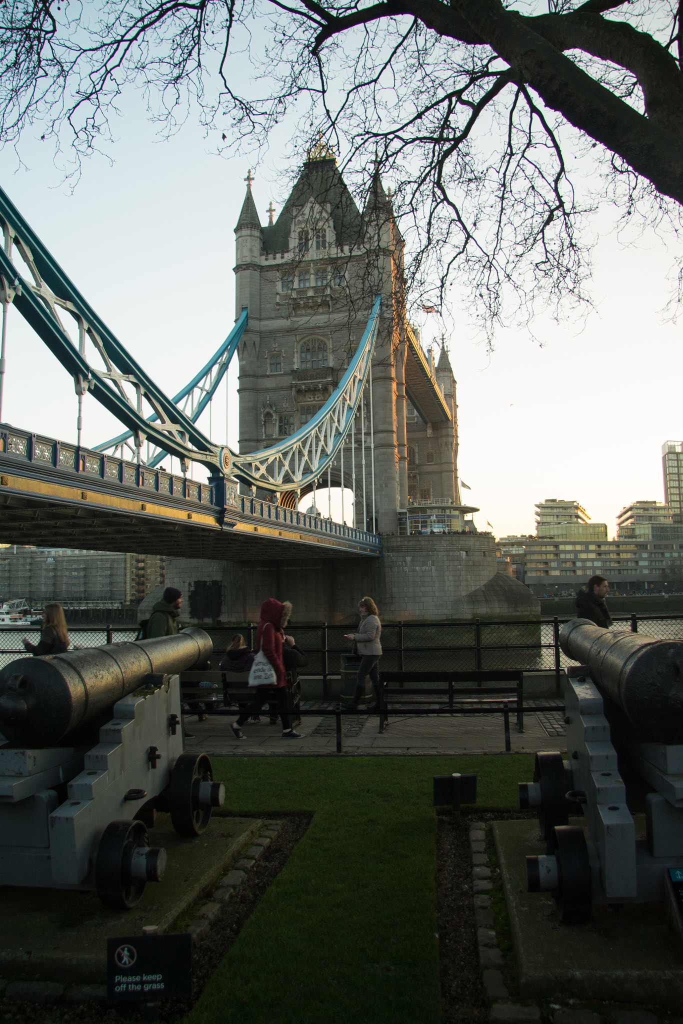 Canon EF-S 17-85mm F4-5.6 IS USM sample photo. Tower bridge canons photography