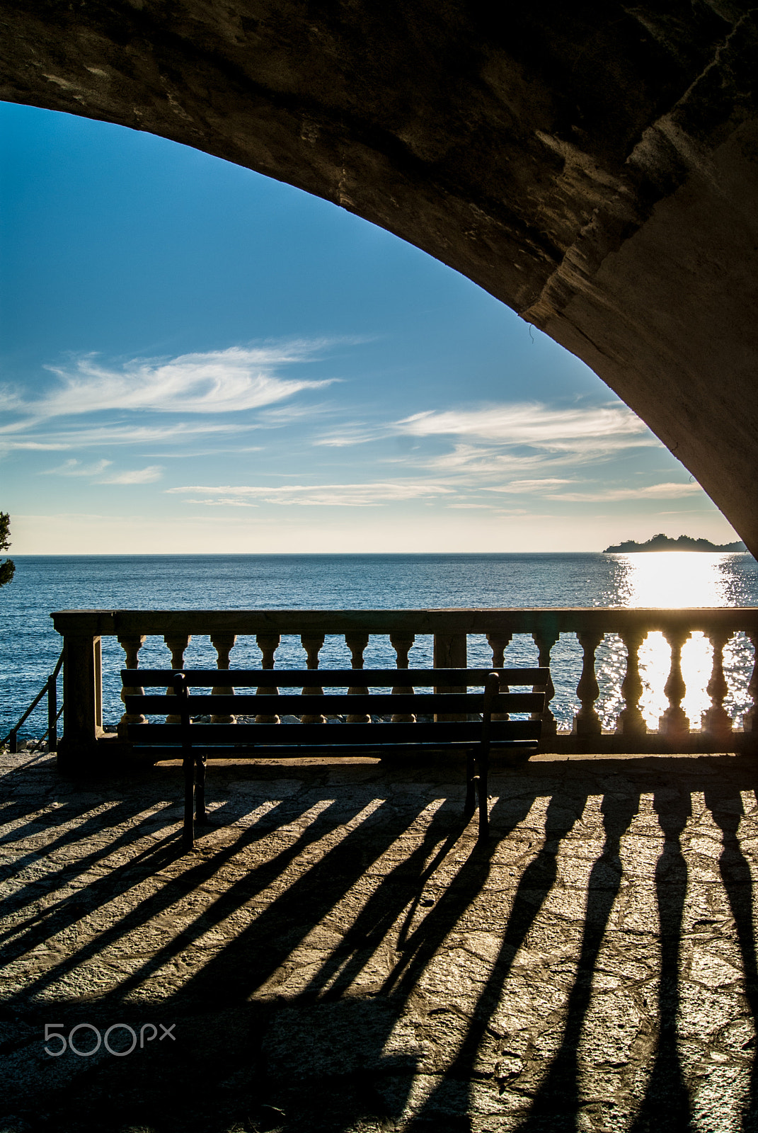Sony Alpha DSLR-A230 + Sony DT 18-55mm F3.5-5.6 SAM sample photo. Waiting for the sunset photography