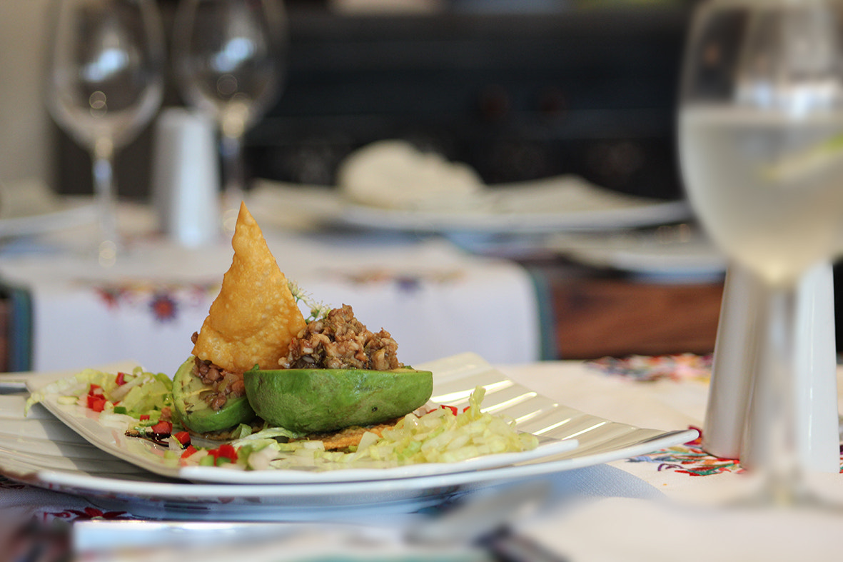 Canon EF 75-300mm f/4-5.6 USM sample photo. Aguacate cabreramx photography