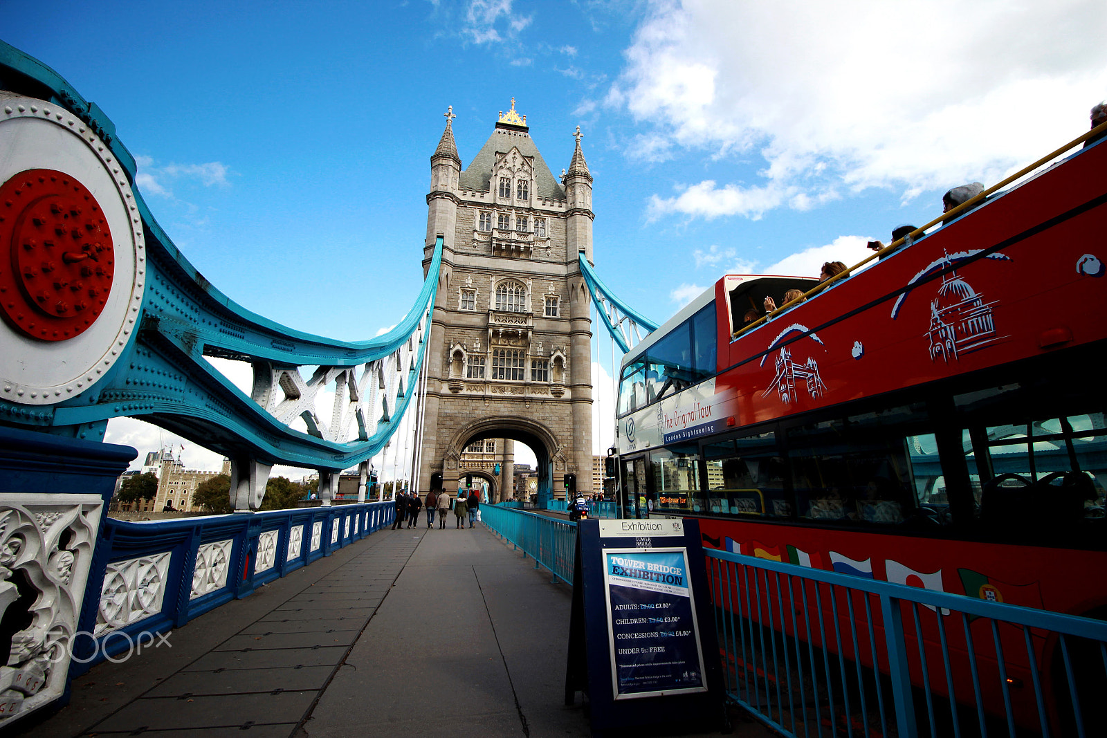 Canon EOS 600D (Rebel EOS T3i / EOS Kiss X5) sample photo. Tower bridge photography