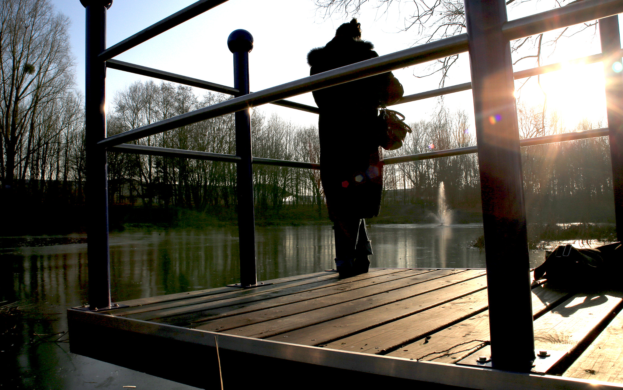 Canon EF 28-80mm f/3.5-5.6 USM sample photo. La fille du lac photography