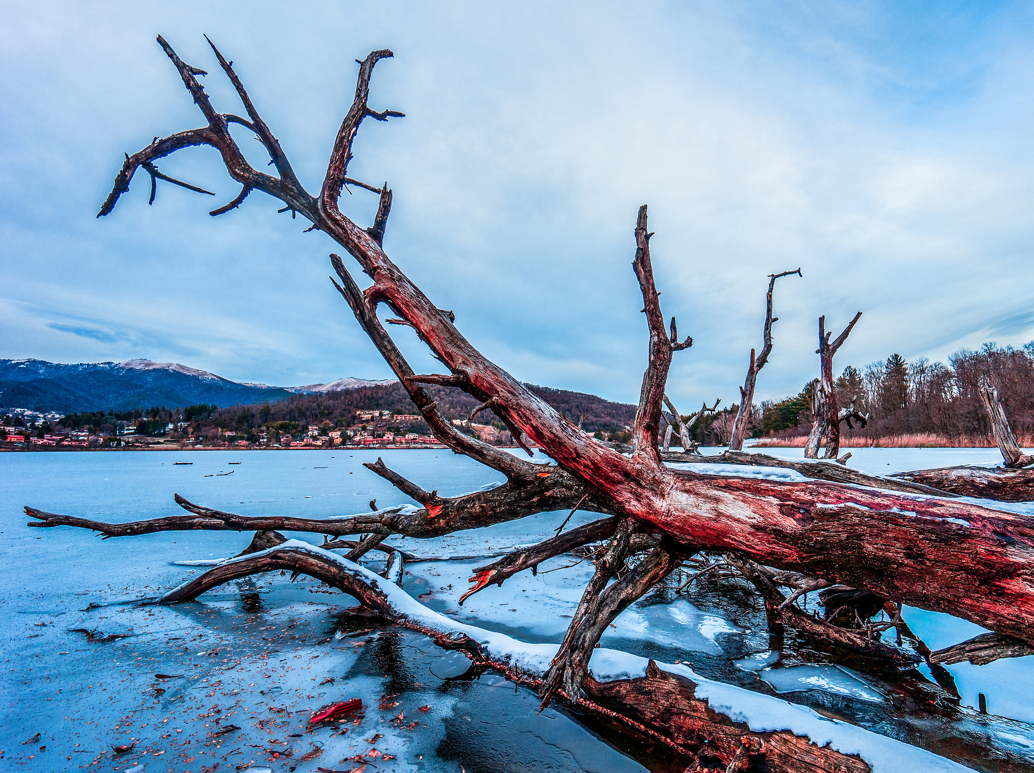 Sony Alpha a5000 (ILCE 5000) + Sony E 10-18mm F4 OSS sample photo. Montorfano photography