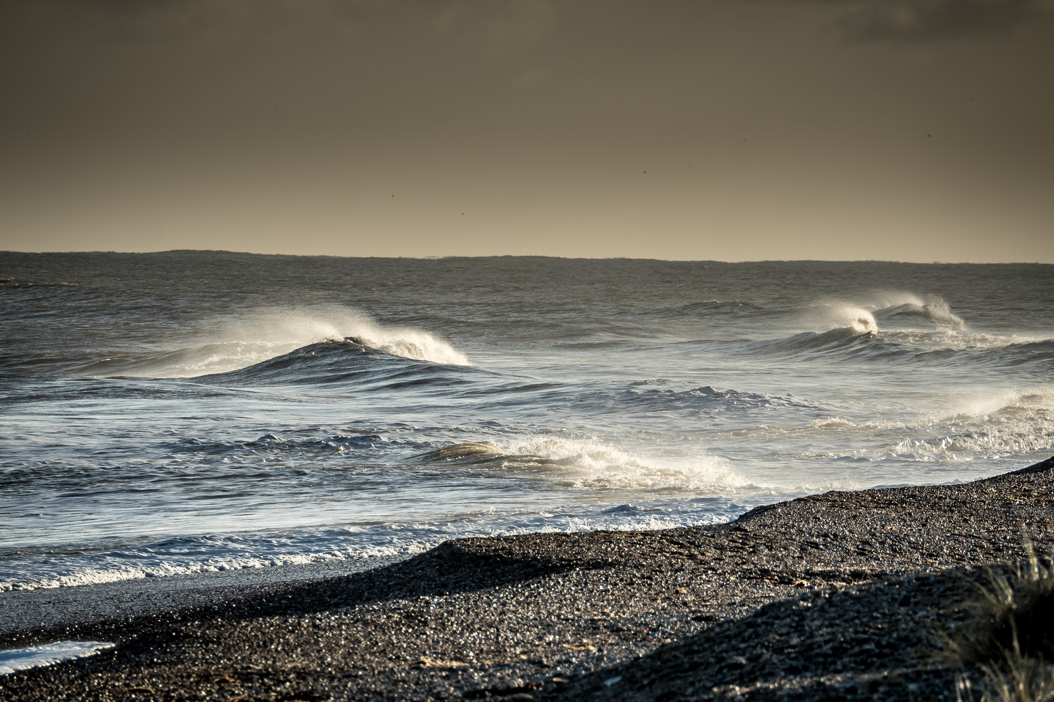 Olympus OM-D E-M5 II sample photo. Waves photography