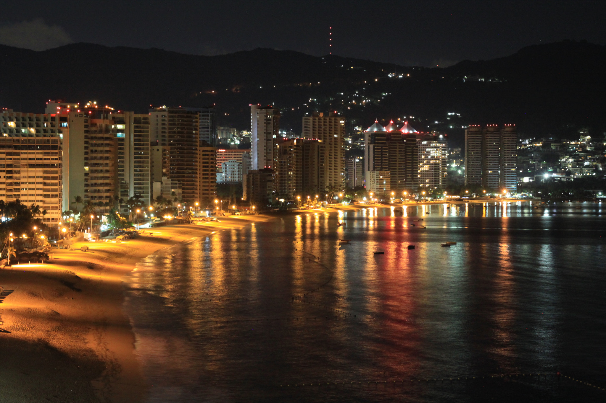 Canon EOS 50D + Canon EF 50mm F1.8 STM sample photo. Acapulco 2017 photography