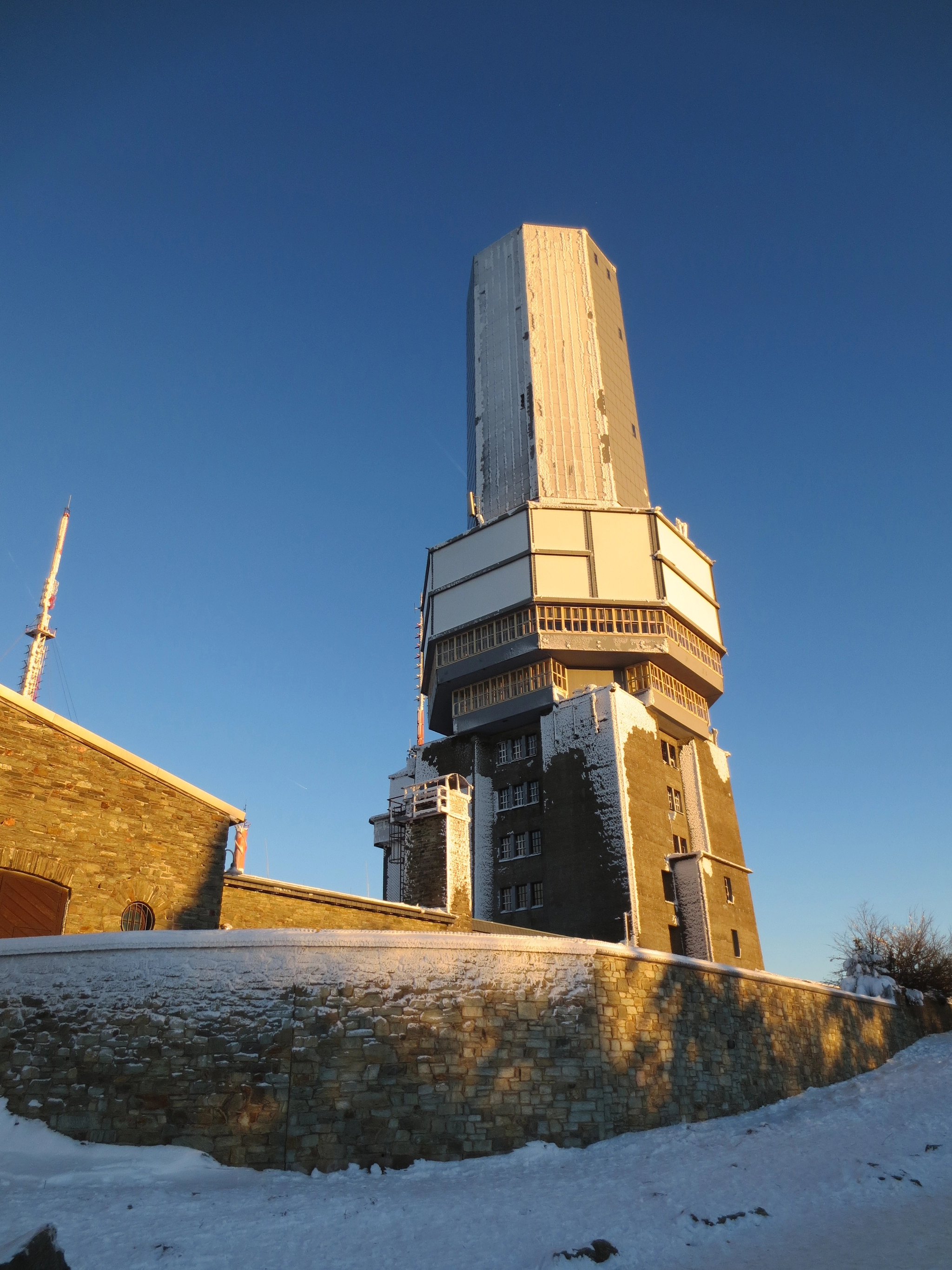 Canon PowerShot ELPH 110HS (PowerShot IXUS 125 HS) sample photo. Feldberg taunus winter photography