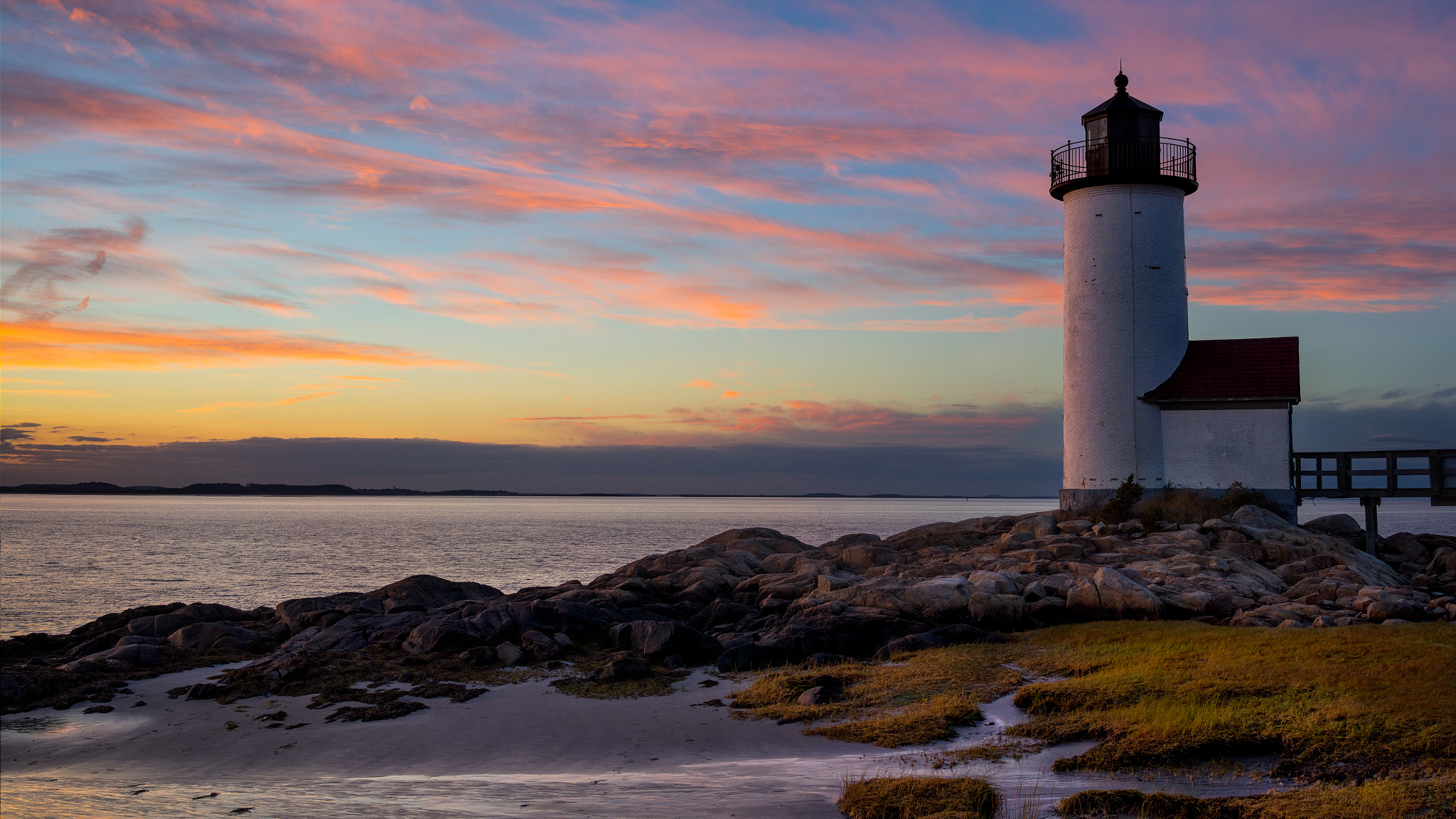 Sony a7R + Sony Sonnar T* FE 35mm F2.8 ZA sample photo. Annisquam lighthouse photography