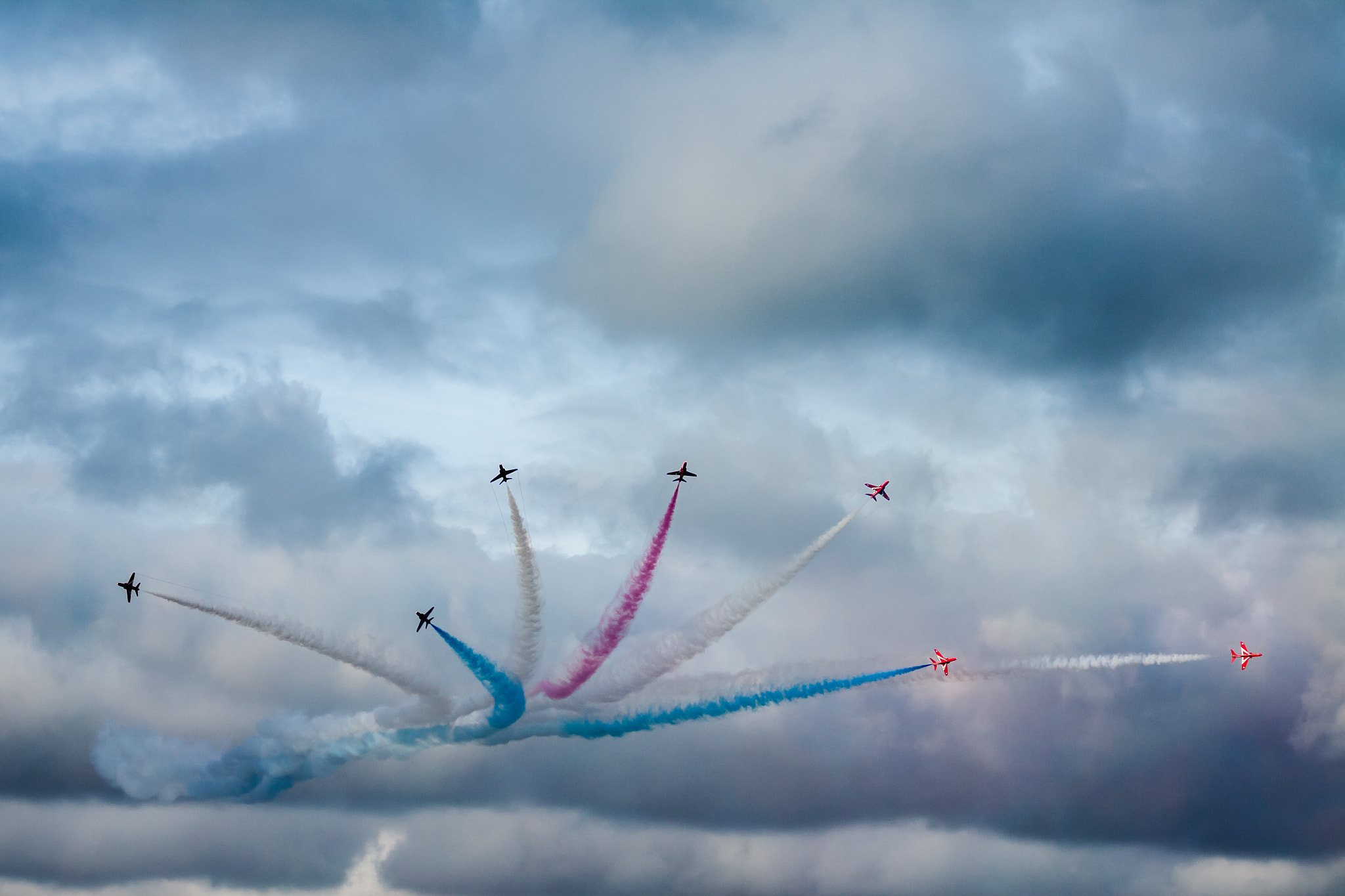 Canon EOS 50D + Canon EF 70-200mm F4L USM sample photo. Red arrows photography