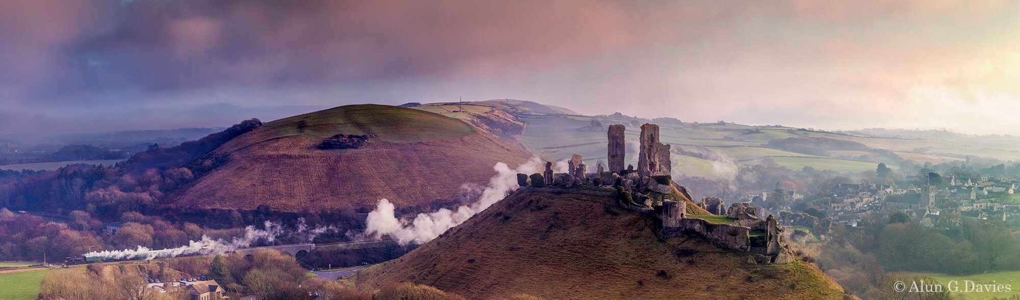 Canon EF 100-400mm F4.5-5.6L IS USM sample photo. Manston steam locomotive passes corfe castle photography