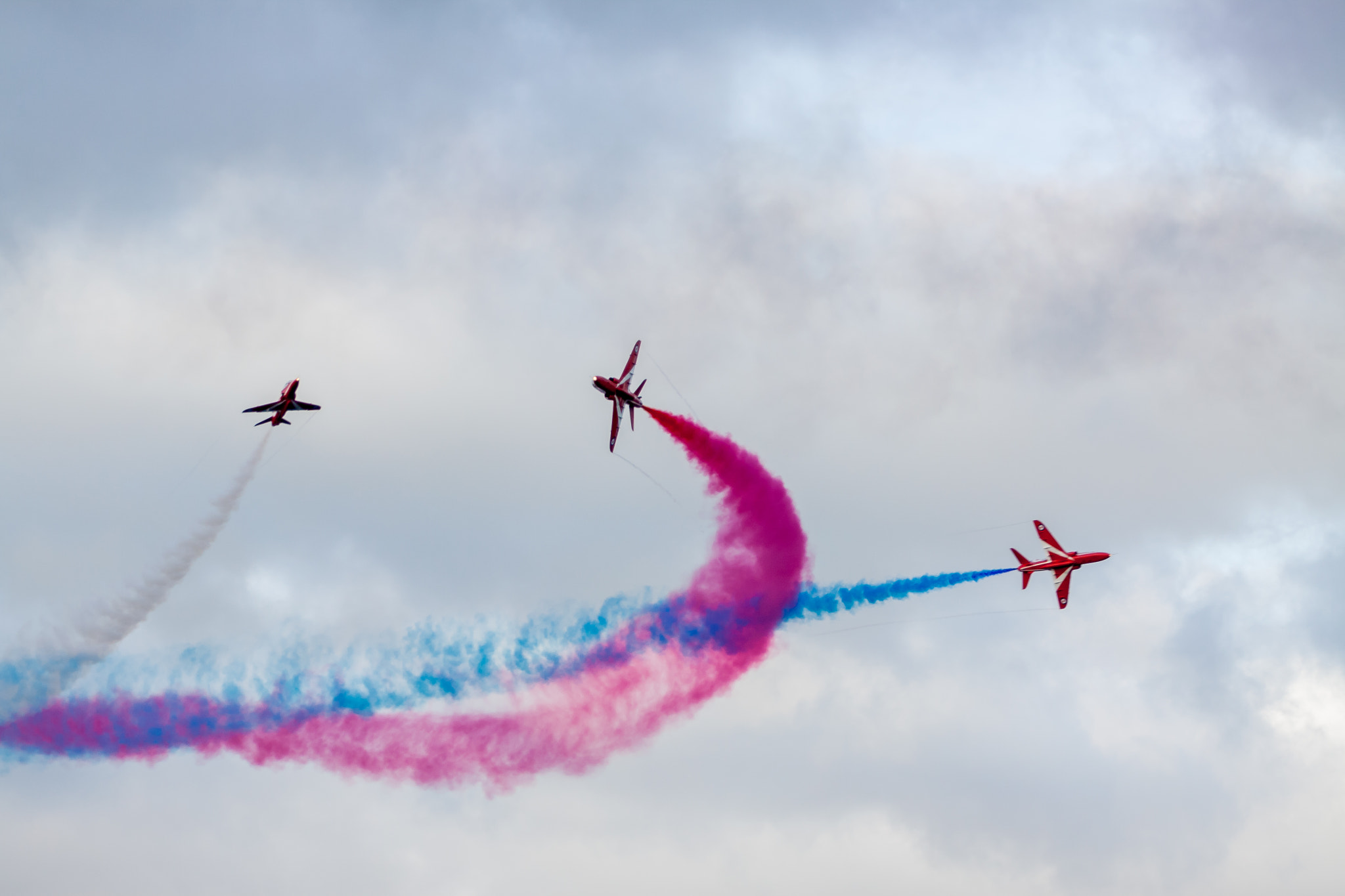 Canon EOS 50D + Canon EF 70-200mm F4L USM sample photo. Red arrows photography