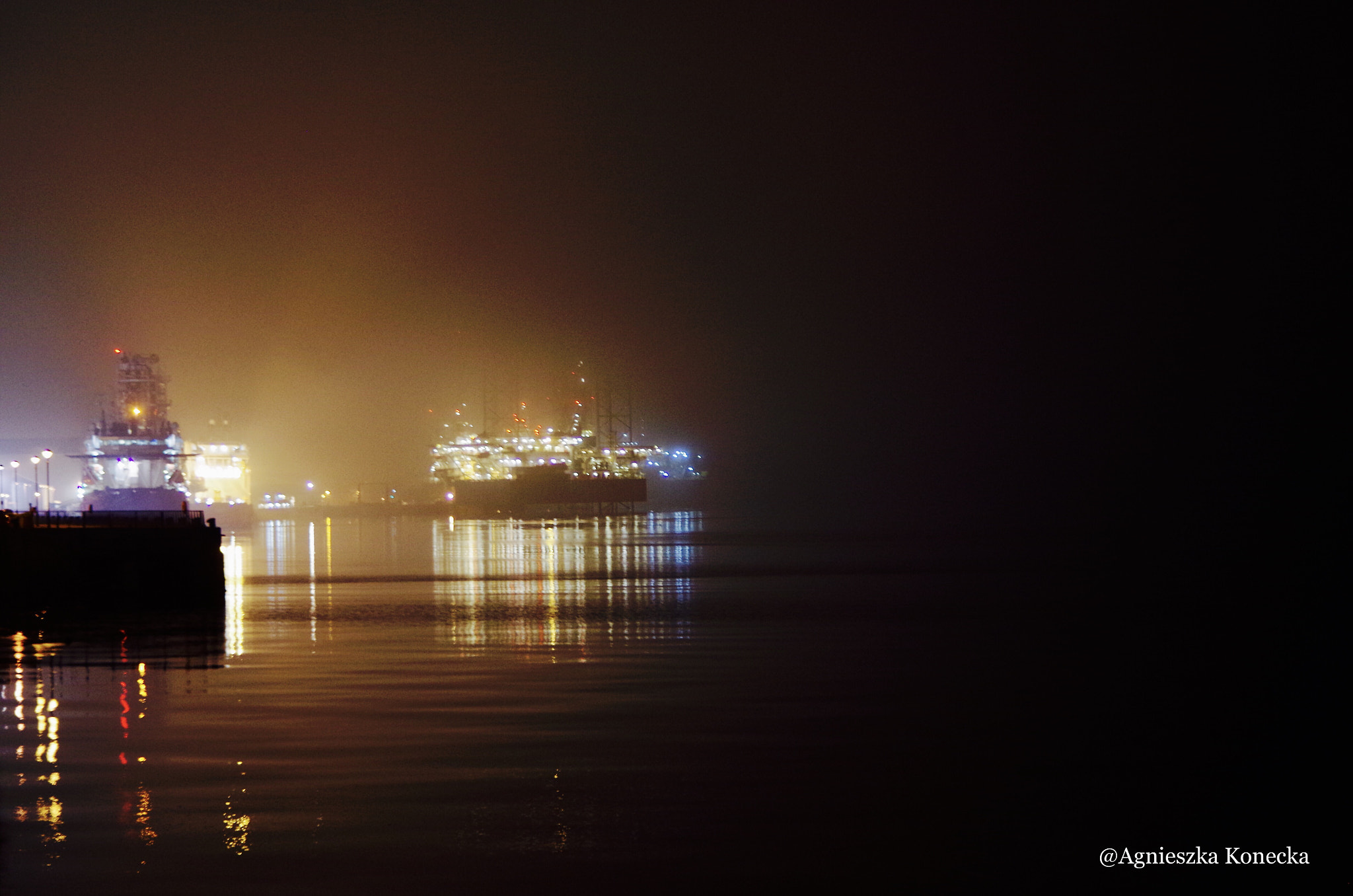 HD Pentax DA 55-300mm F4.0-5.8 ED WR sample photo. Fog photography