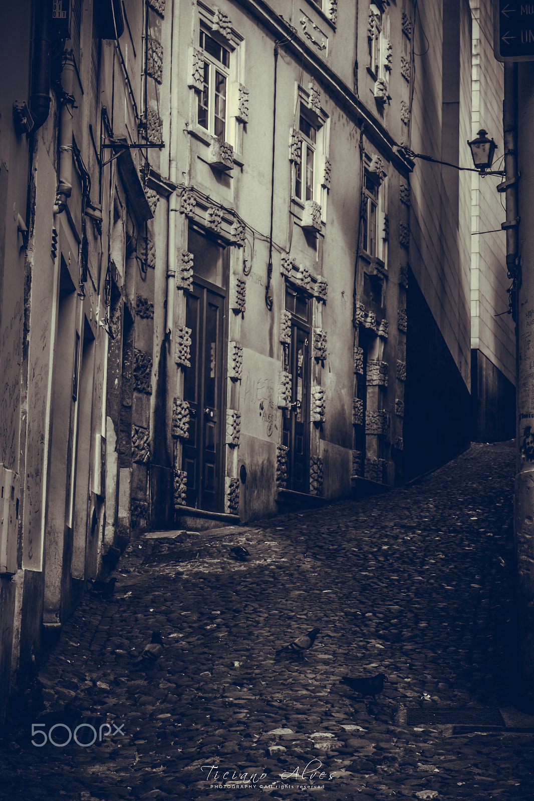 Canon EF-S 18-55mm F3.5-5.6 III sample photo. The historic streets of coimbra photography