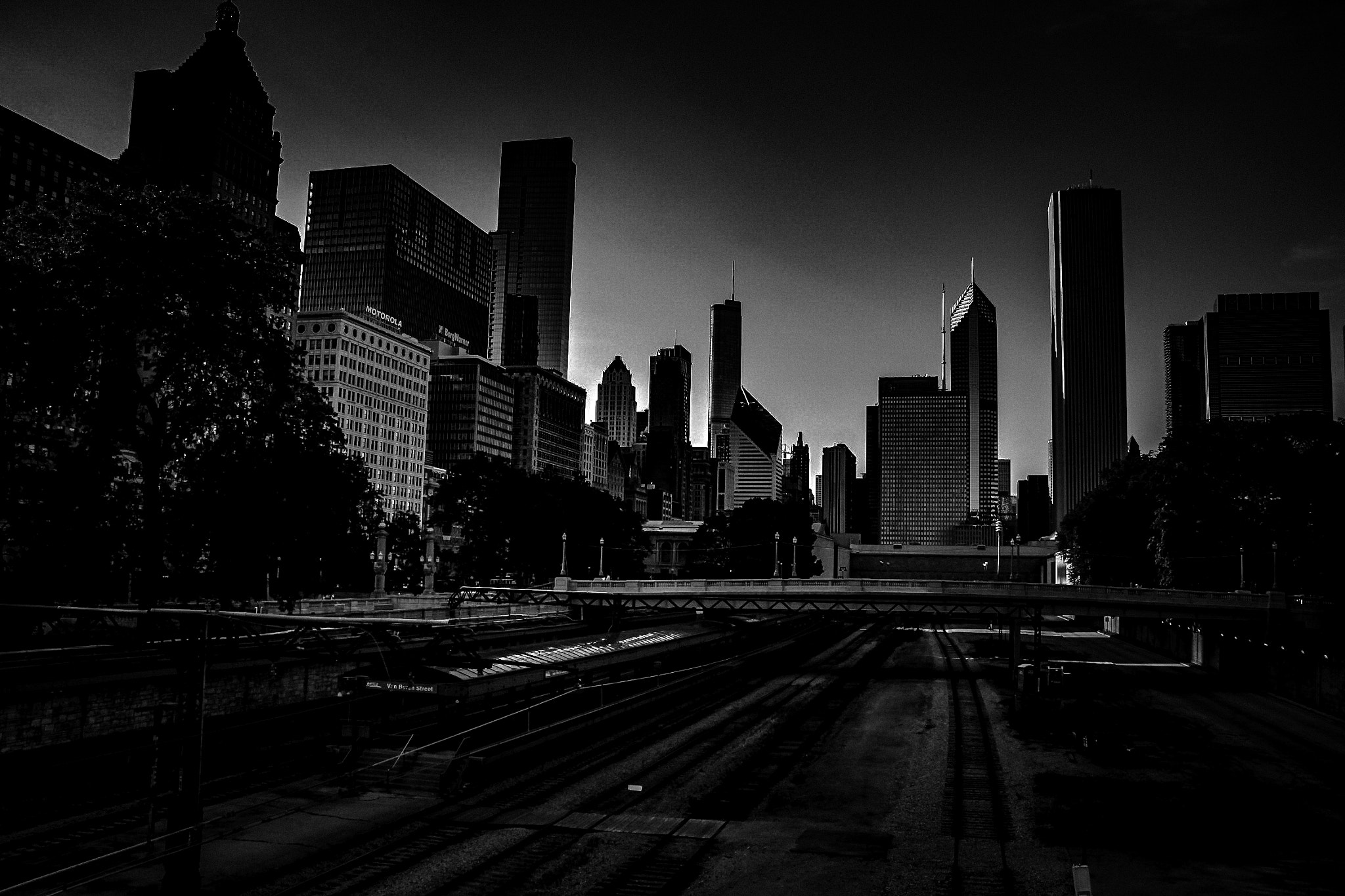 Sigma 18-200mm f/3.5-6.3 DC OS sample photo. Chicago in black and white photography