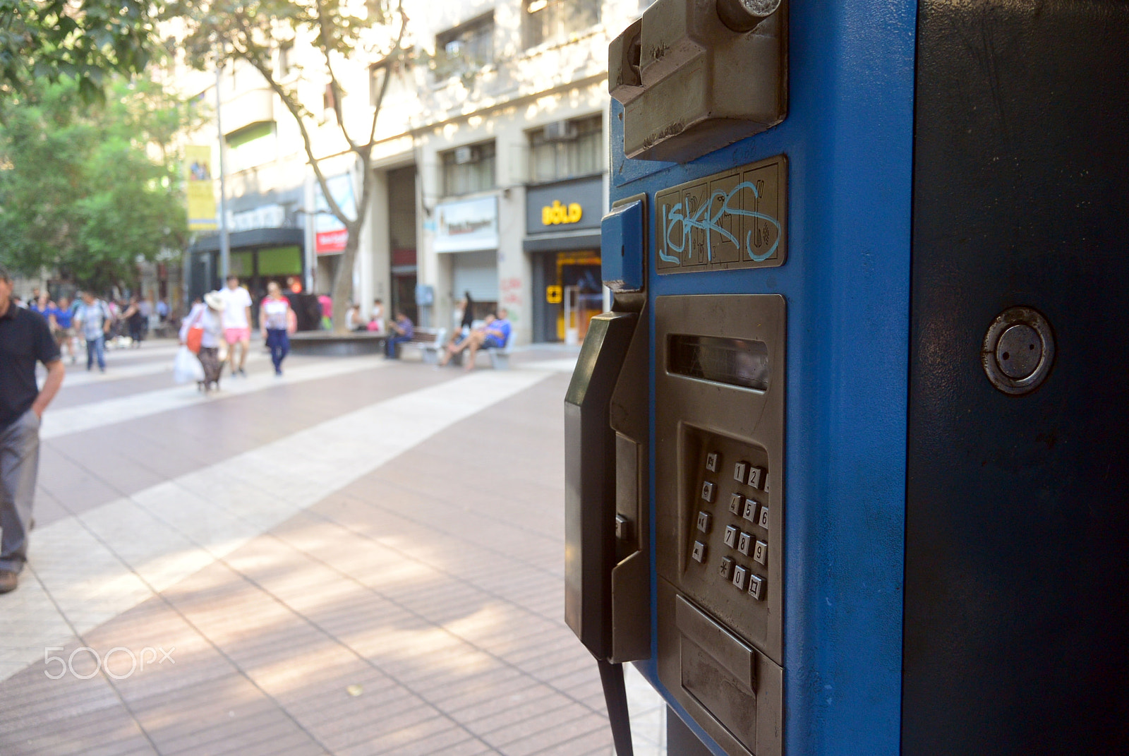 Nikon 1 S1 sample photo. Blue payphone photography