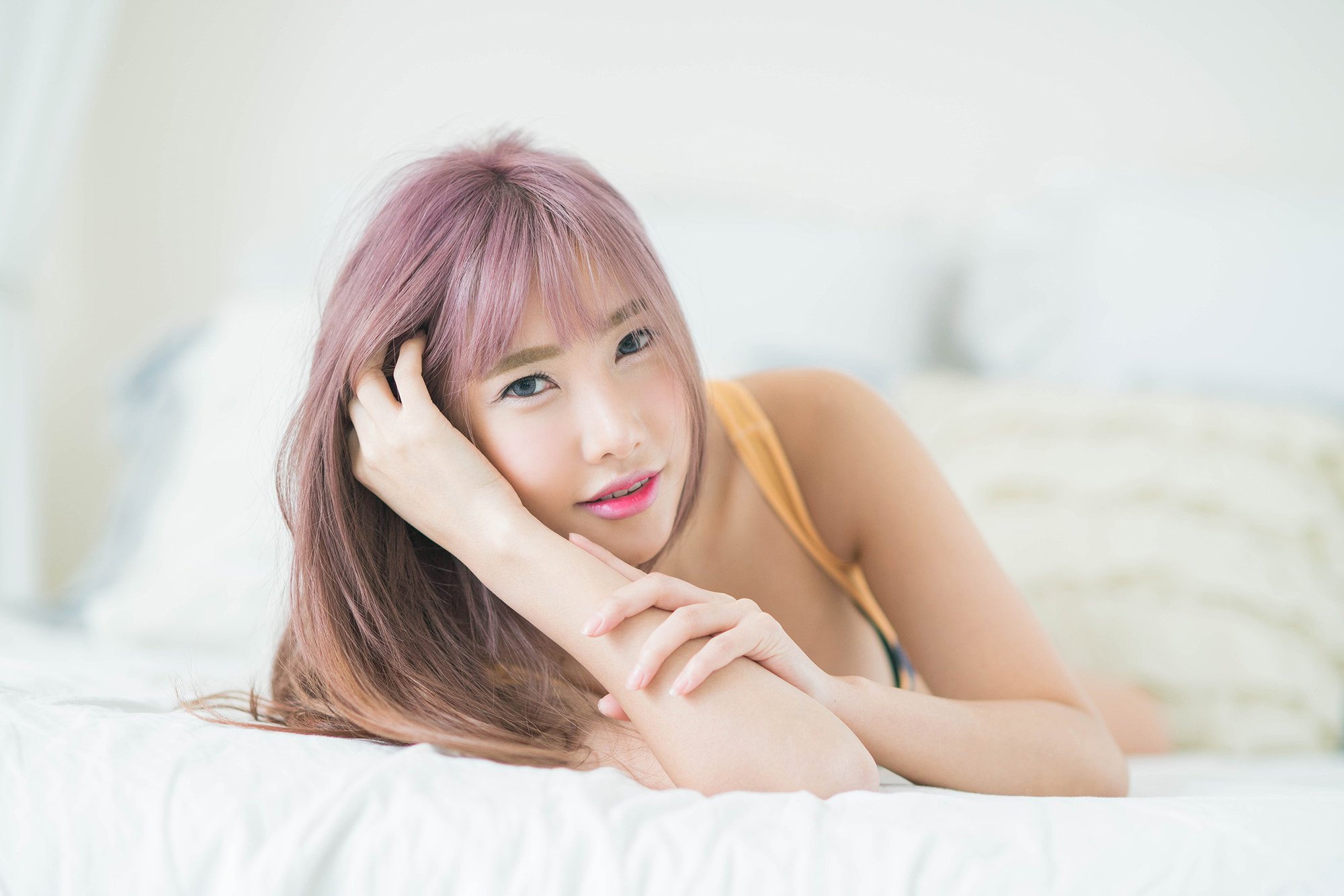 Sony Planar T* 85mm F1.4 ZA sample photo. C. r. photography