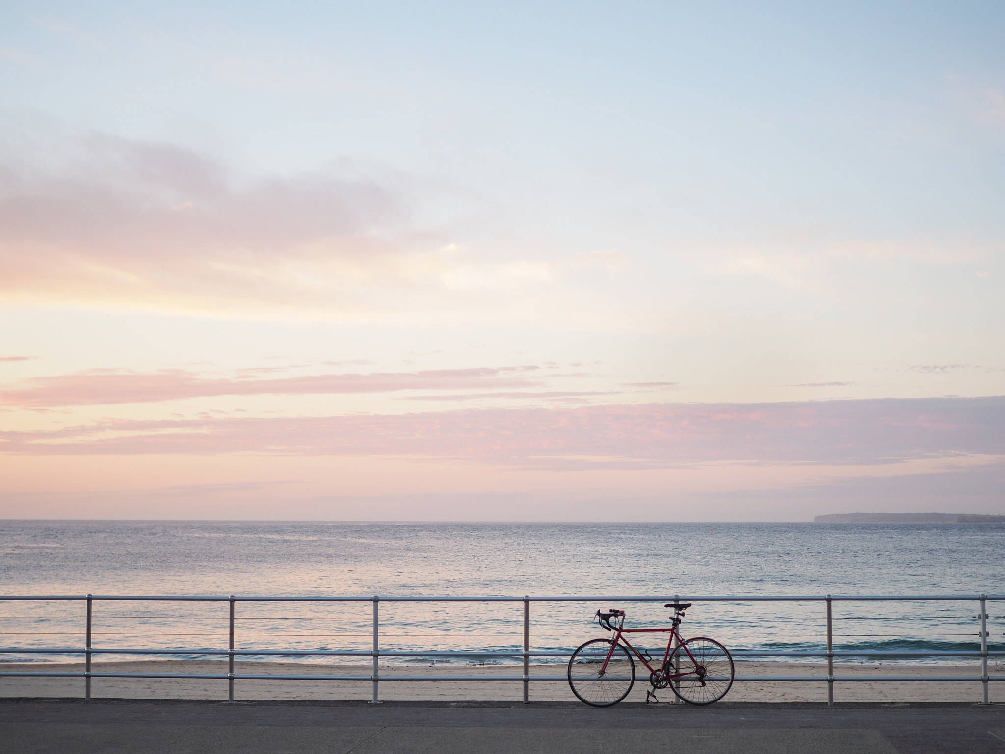 Olympus M.Zuiko Digital 25mm F1.8 sample photo. A bike at dawn photography