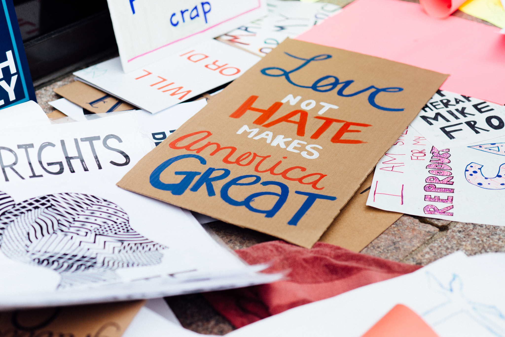 Nikon D600 + AF Nikkor 85mm f/1.8 sample photo. Women's march photography