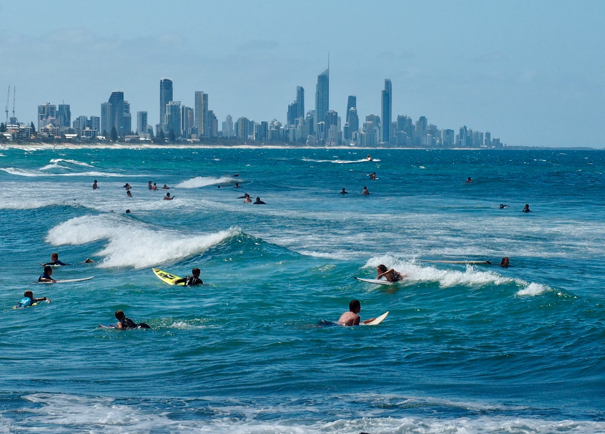 Olympus OM-D E-M10 + Olympus M.Zuiko Digital ED 12-40mm F2.8 Pro sample photo. Surfers in paradise - gold coast, australia photography