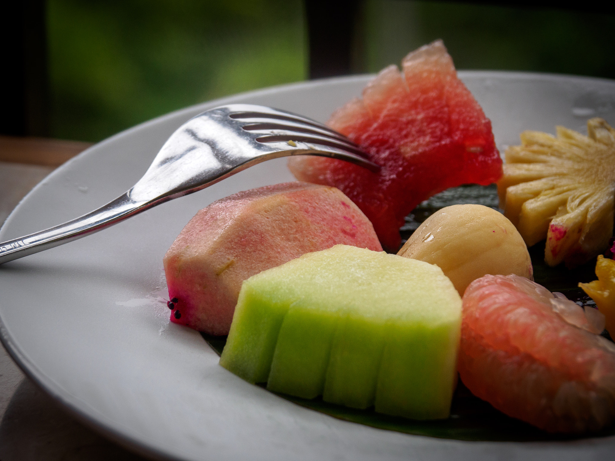 Olympus OM-D E-M5 II sample photo. Komaneka fruit salad photography