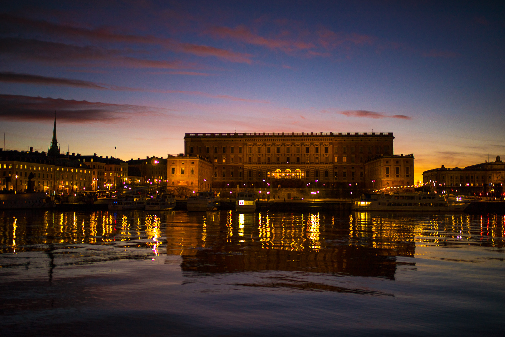 Sony a7 + Sigma 35/1.4 EX HSM sample photo. Stockholm royal castle photography