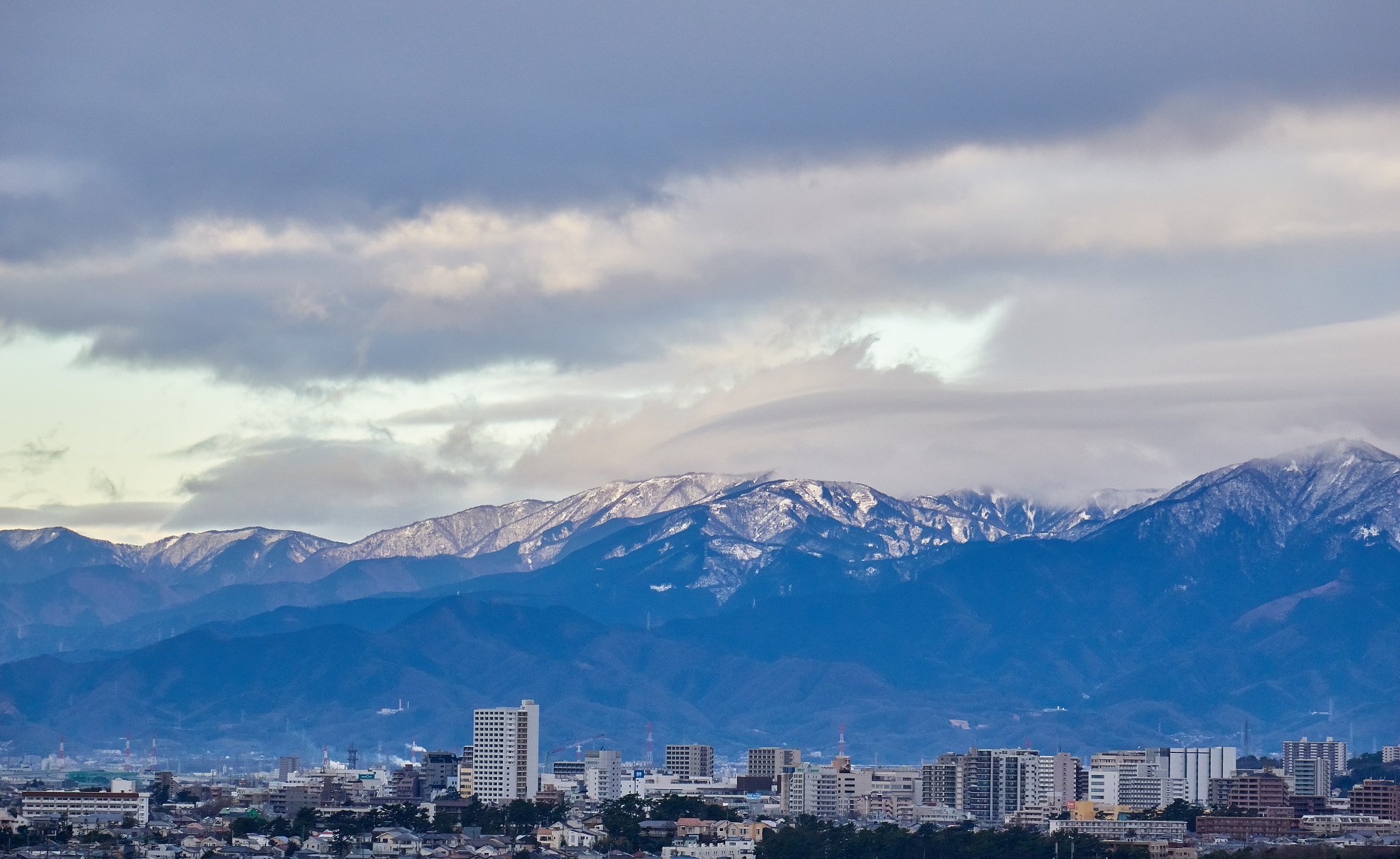 Sony Cyber-shot DSC-RX10 + Sony Cyber-shot DSC-RX10 sample photo. Winter morning with snow mountains photography