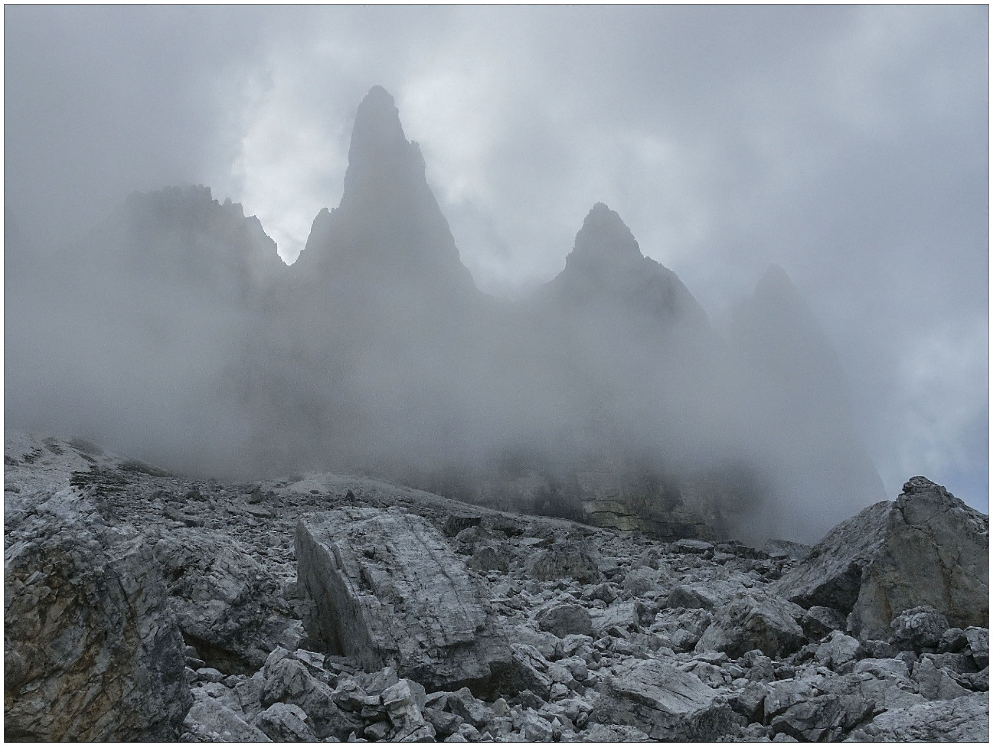 KONICA MINOLTA DiMAGE 7Hi sample photo. Tre cime di lavaredo photography