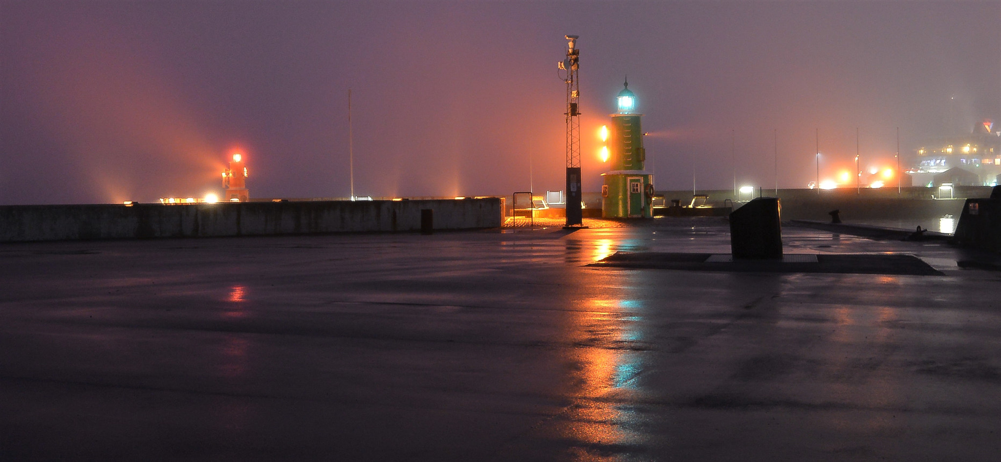 Nikon 1 Nikkor 11-27.5mm F3.5-5.6 sample photo. Colors in the mist... photography