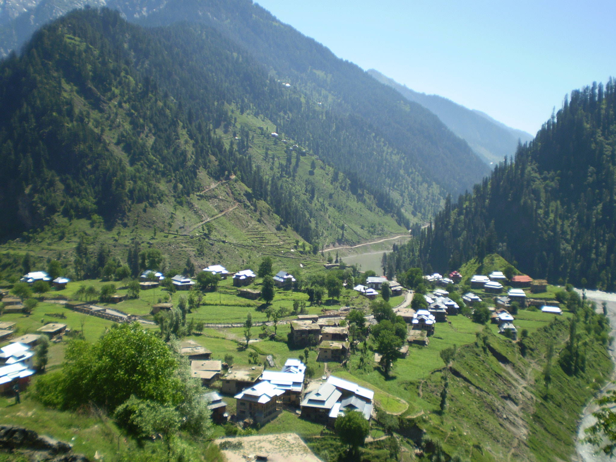 Olympus FE210,X775 sample photo. Kashmir, pakistan photography