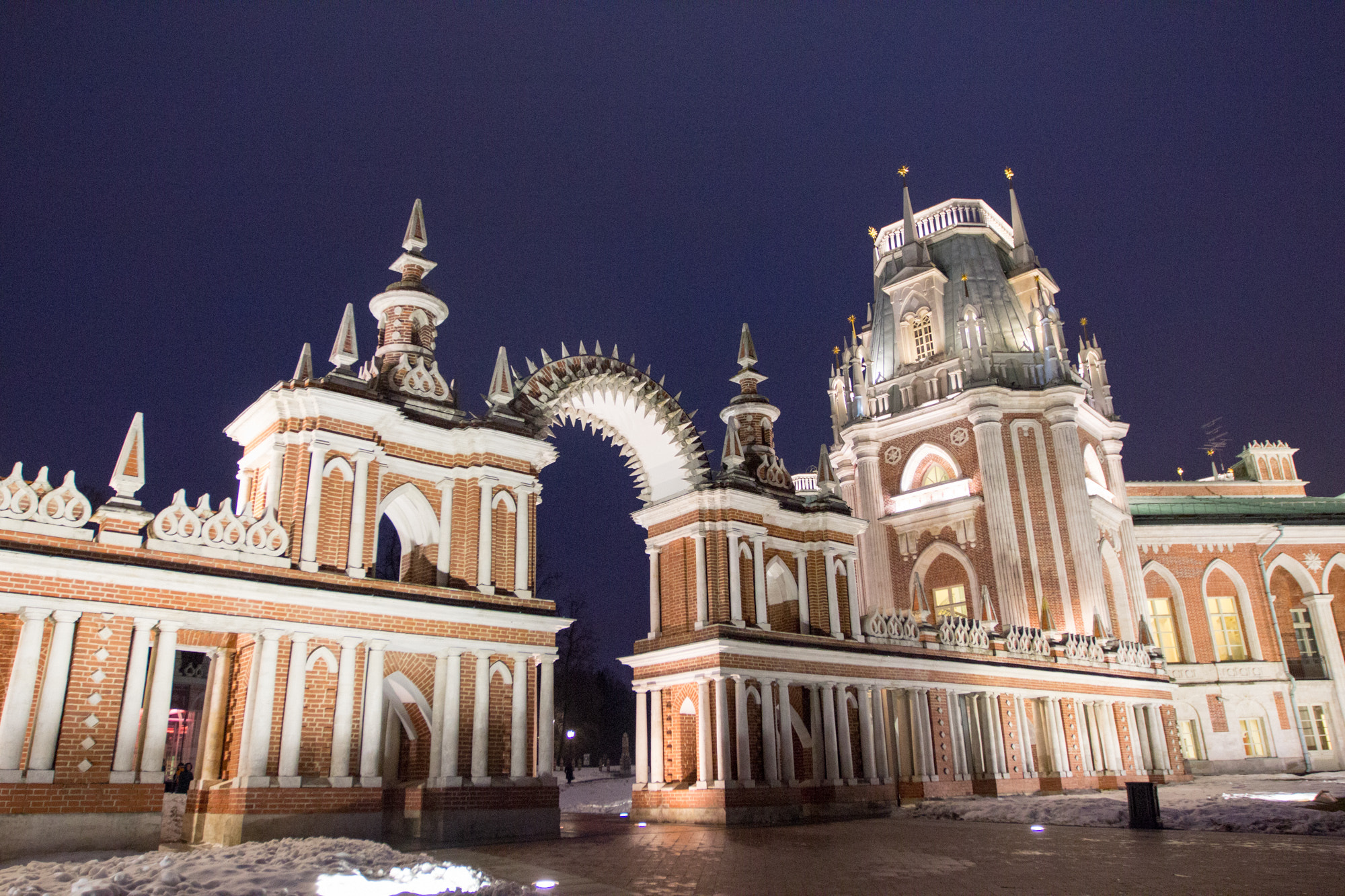 Canon EF 16-35mm F2.8L II USM sample photo. Tsaritsyno museum and reserve photography