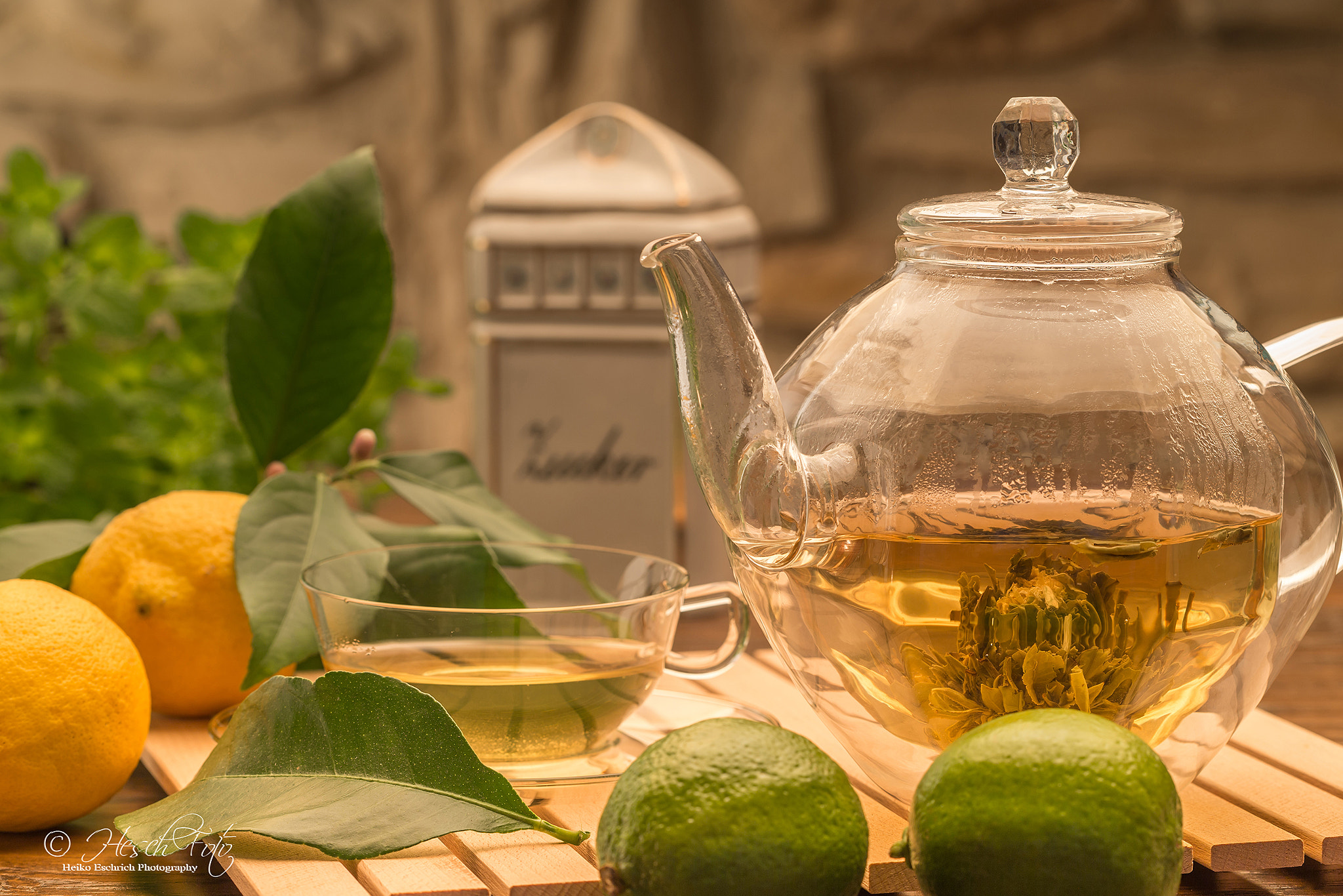 Canon EF 100mm F2.8 Macro USM sample photo. Teatime photography