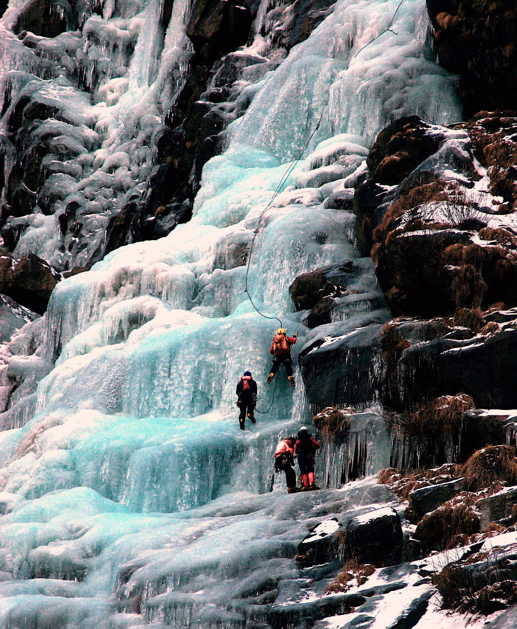 AF Zoom-Nikkor 80-200mm f/4.5-5.6D sample photo. Cascata nardis .jpg photography