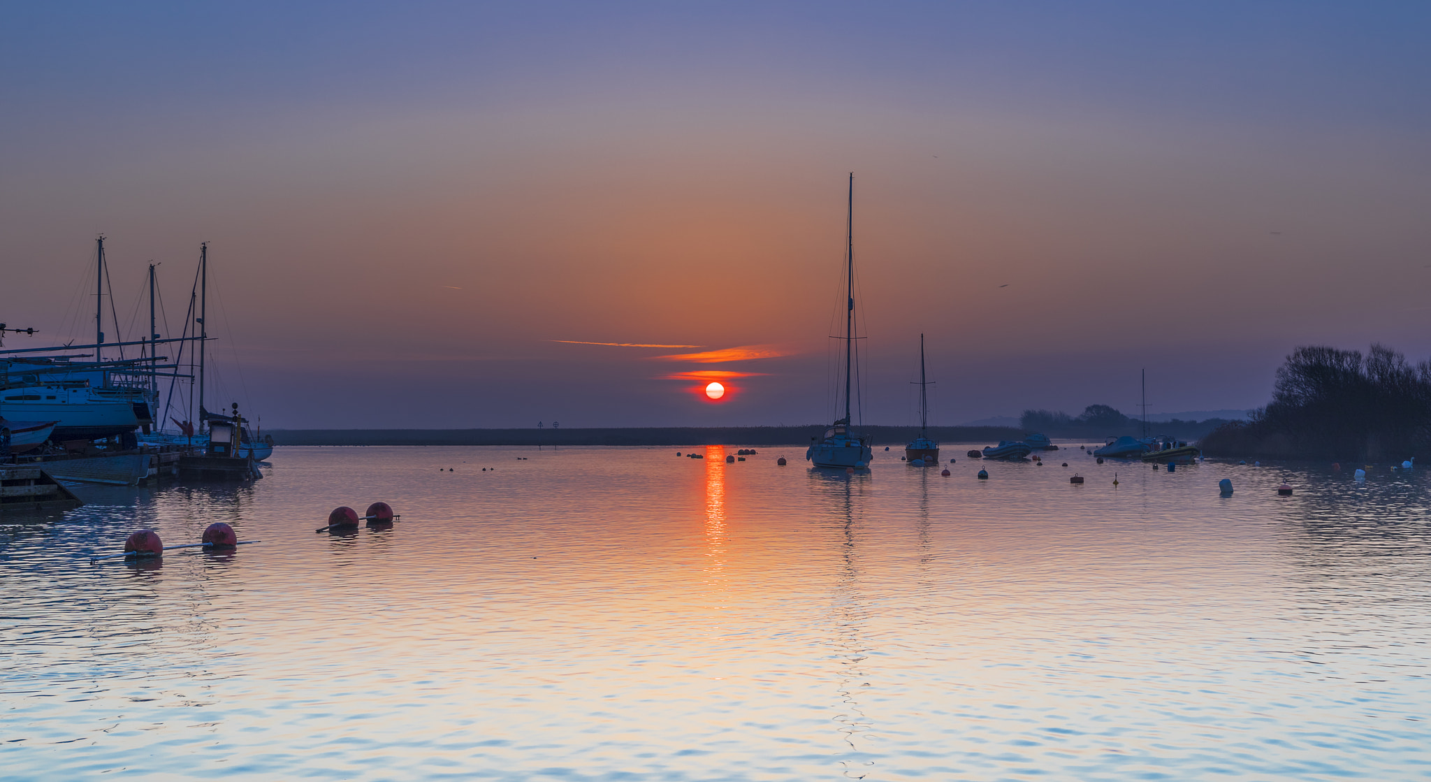 Canon EF 24-105mm F3.5-5.6 IS STM sample photo. Red streak photography